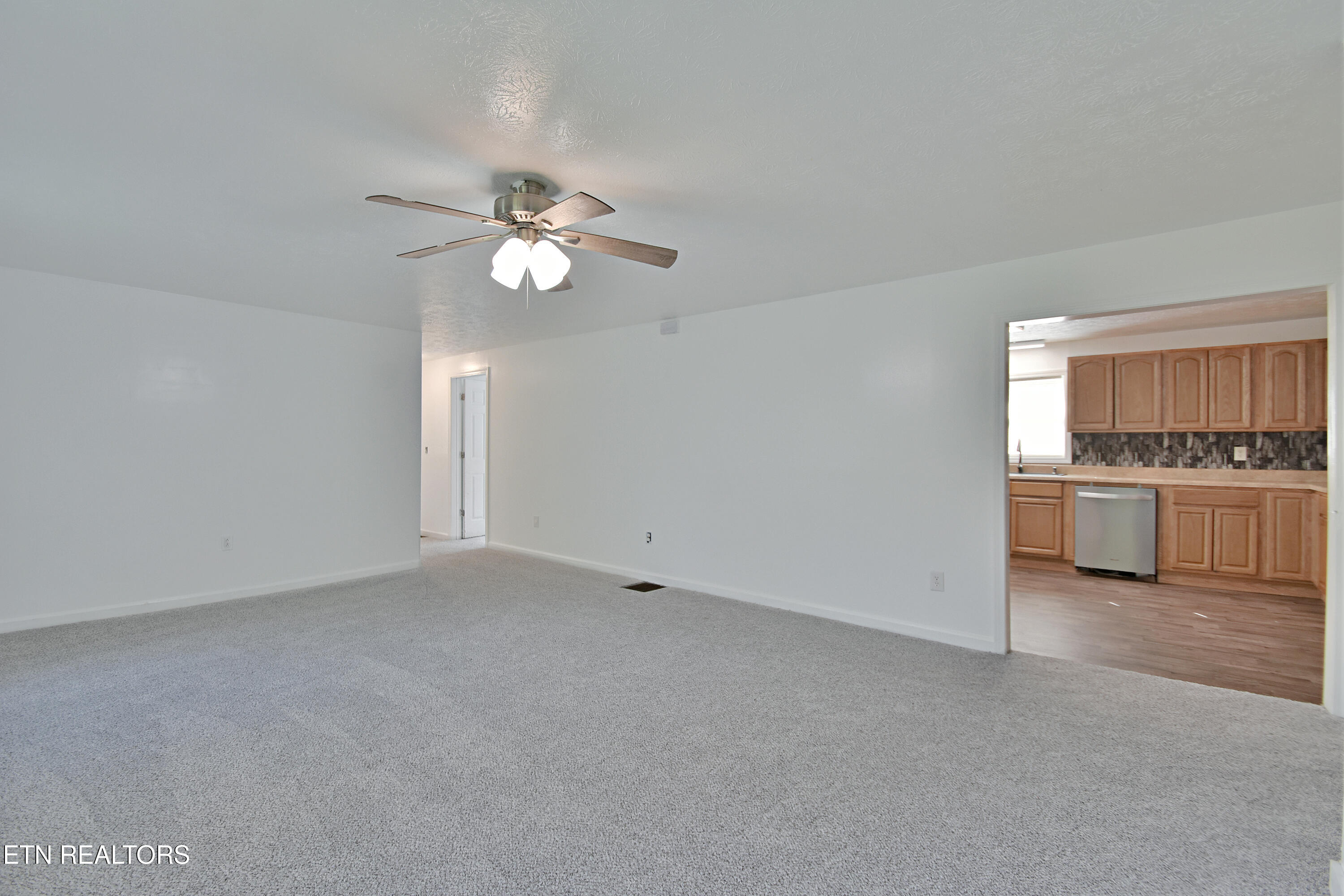 165 Gamble Drive Jacksboro TN 37757