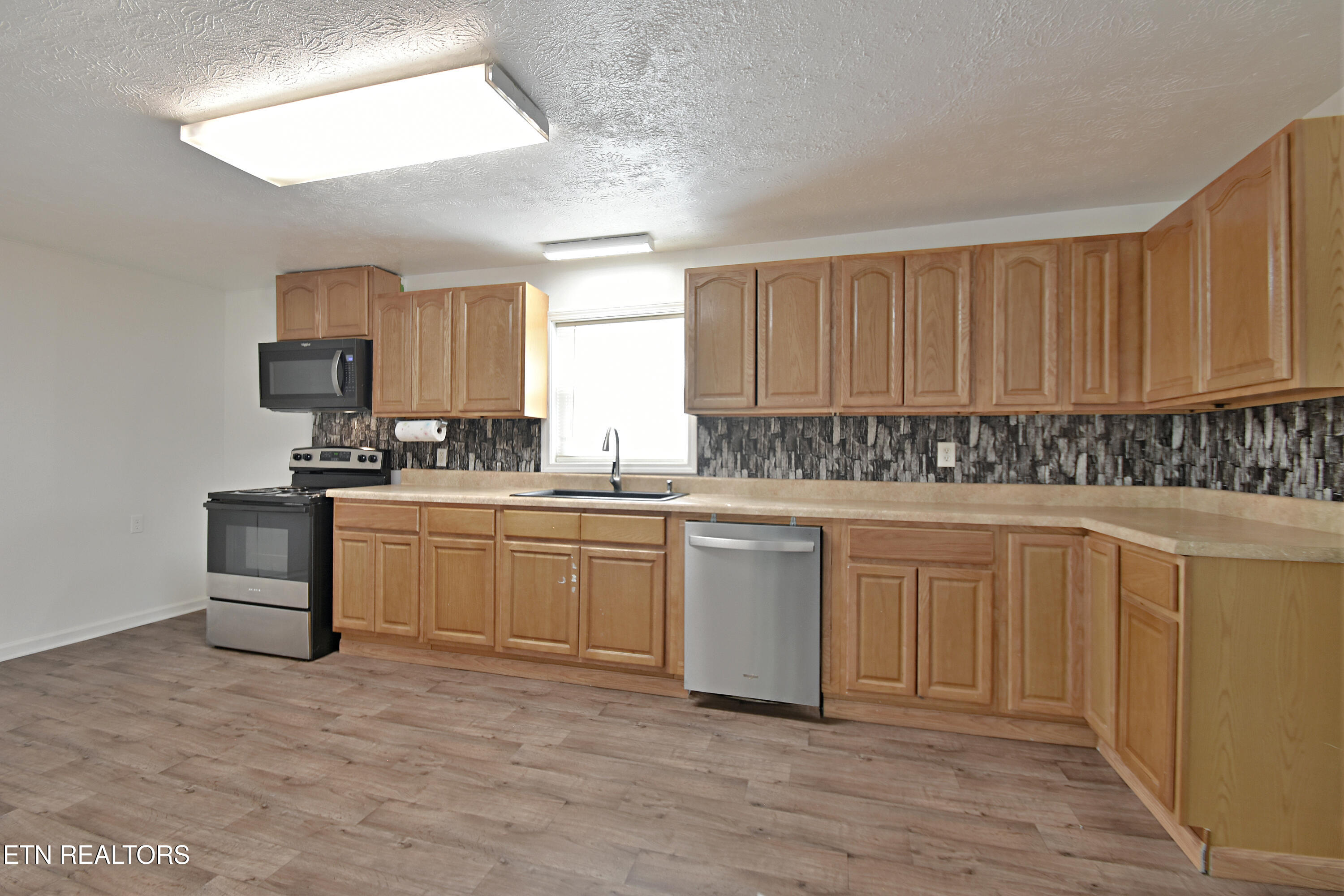 165 Gamble Drive Jacksboro TN 37757