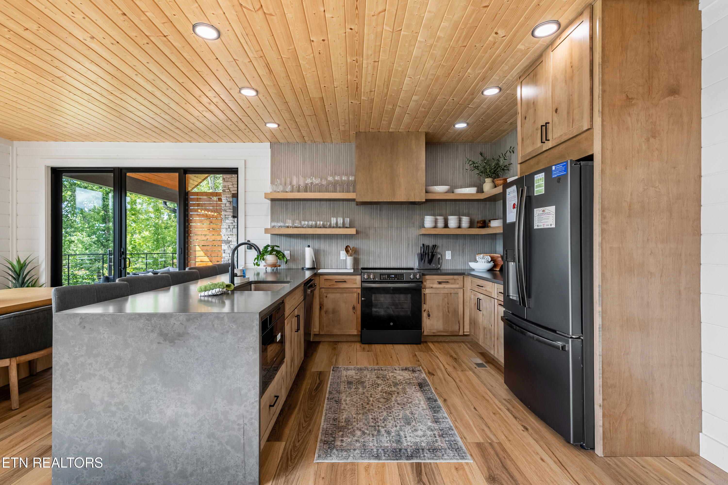 855 Deer Path Lane Gatlinburg TN 37738