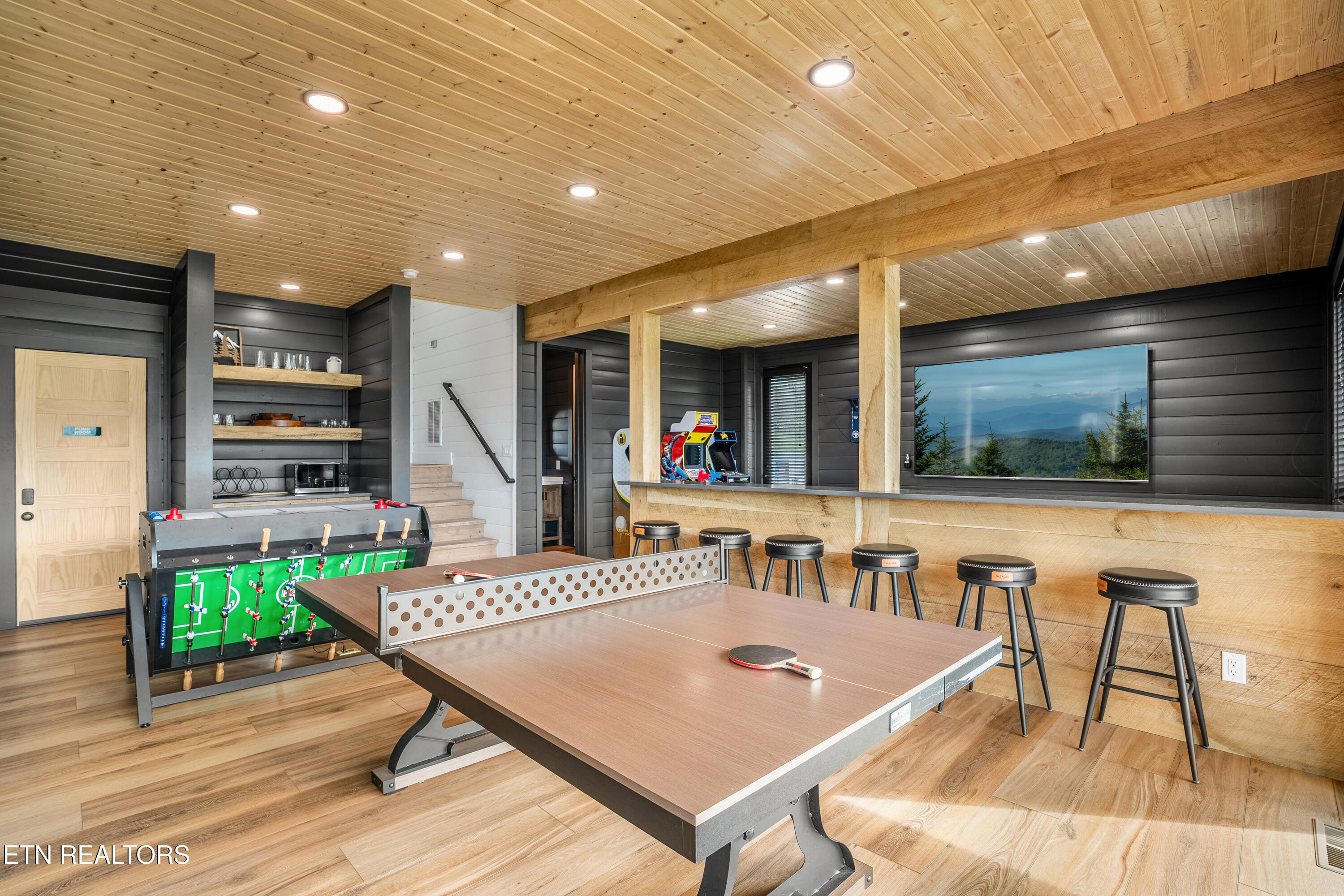 855 Deer Path Lane Gatlinburg TN 37738