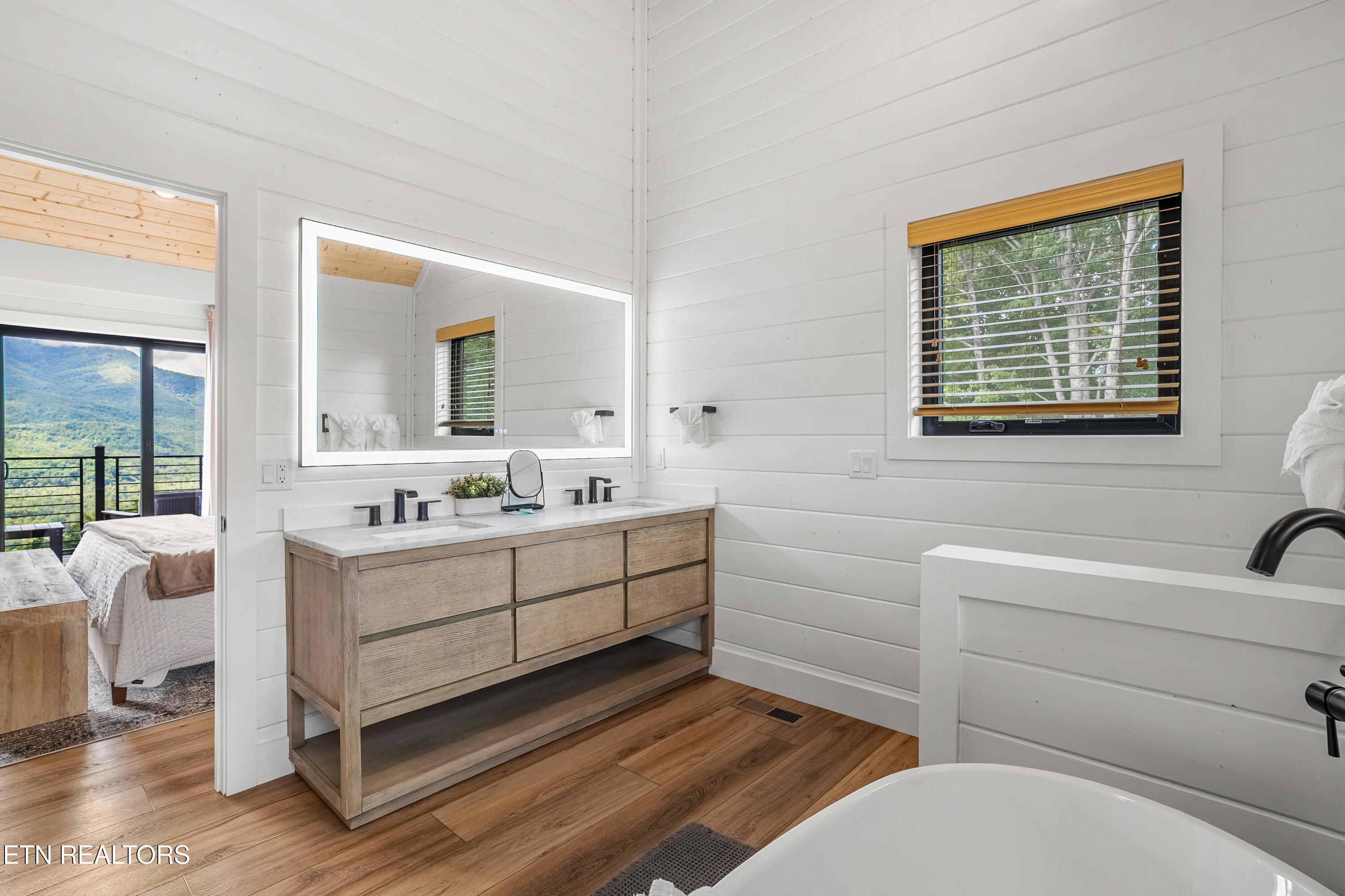 855 Deer Path Lane Gatlinburg TN 37738