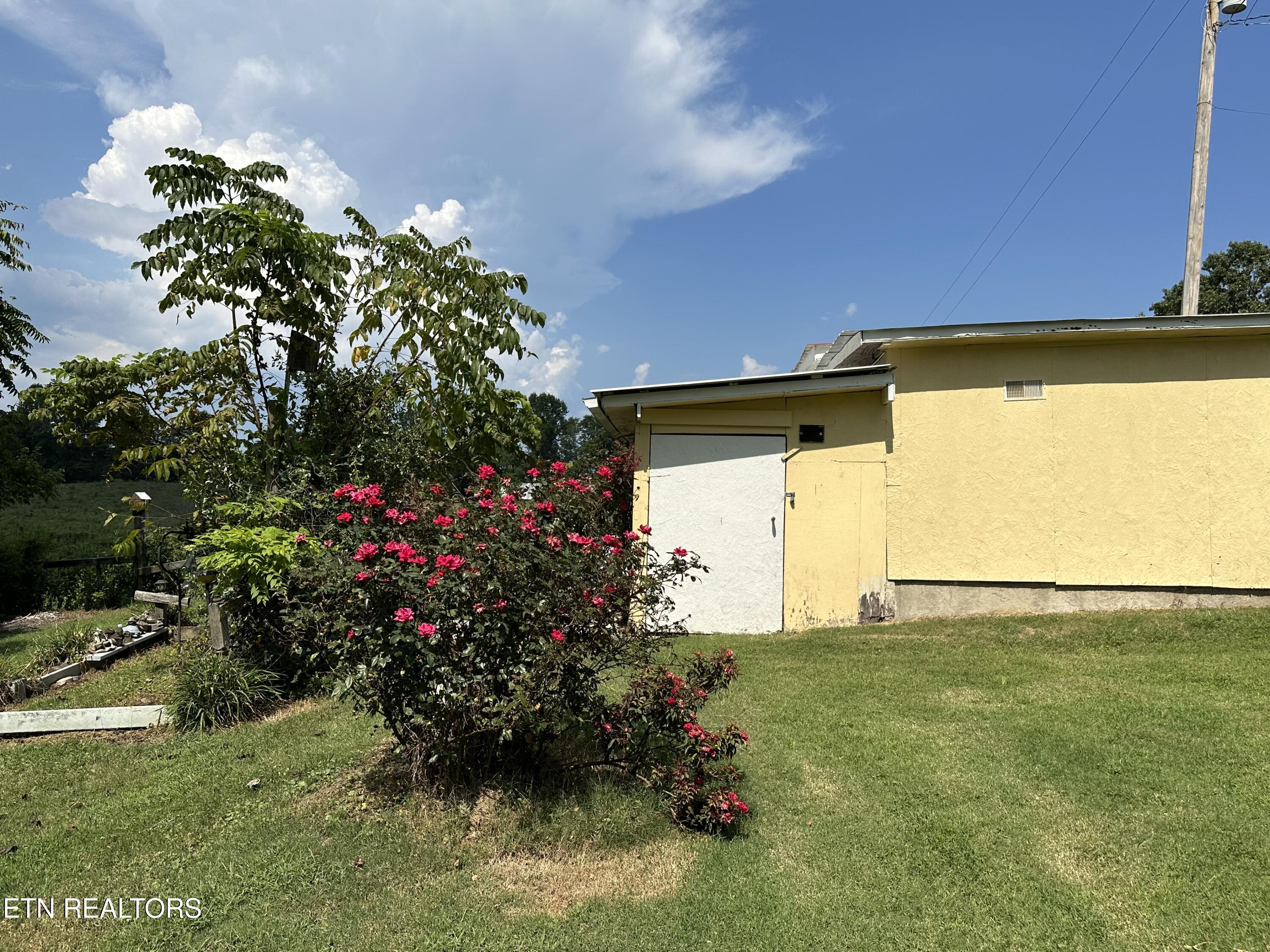 189 Norman Road Jacksboro TN 37757