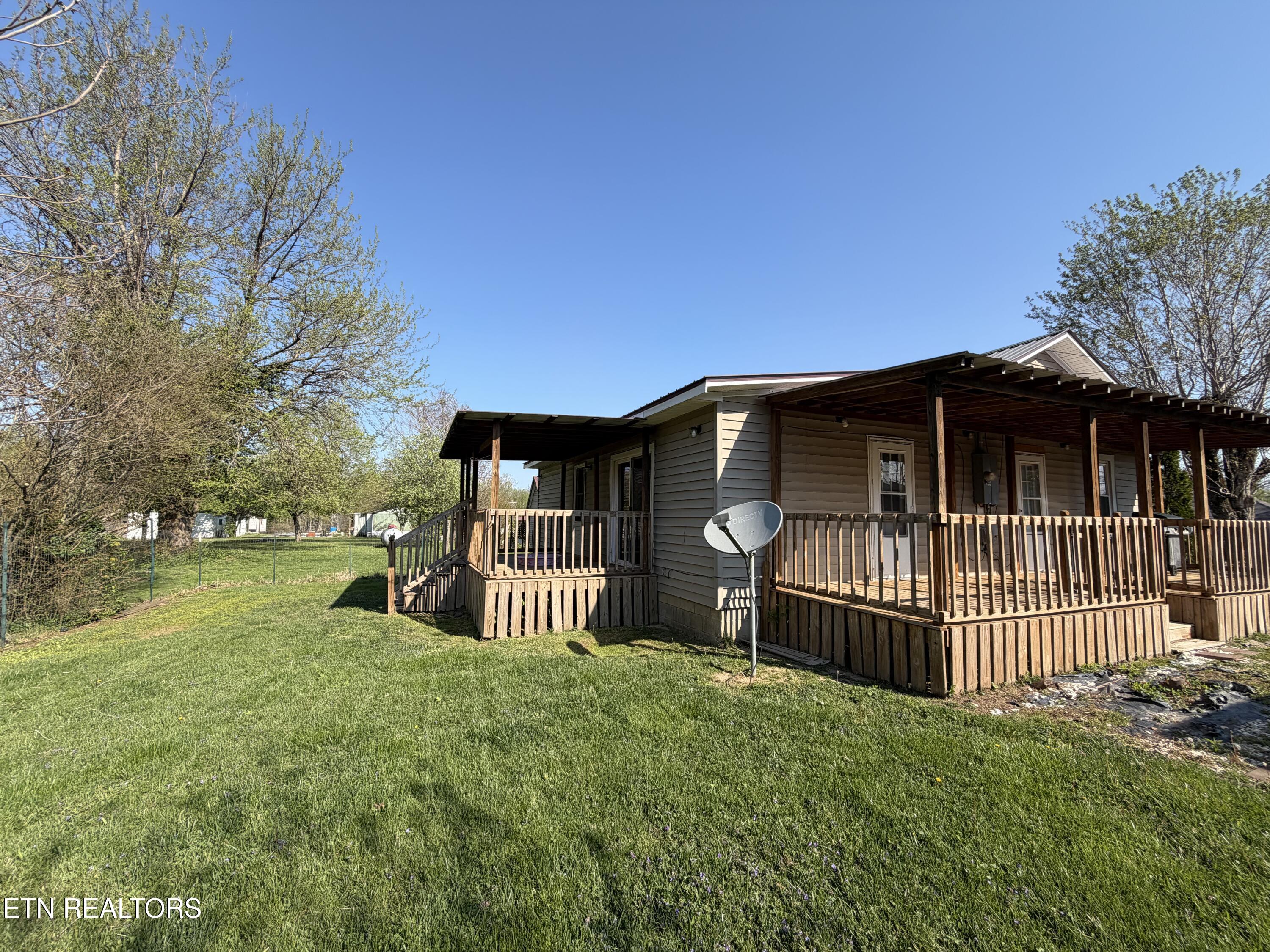 303 W Stewart Avenue Monterey TN 38574