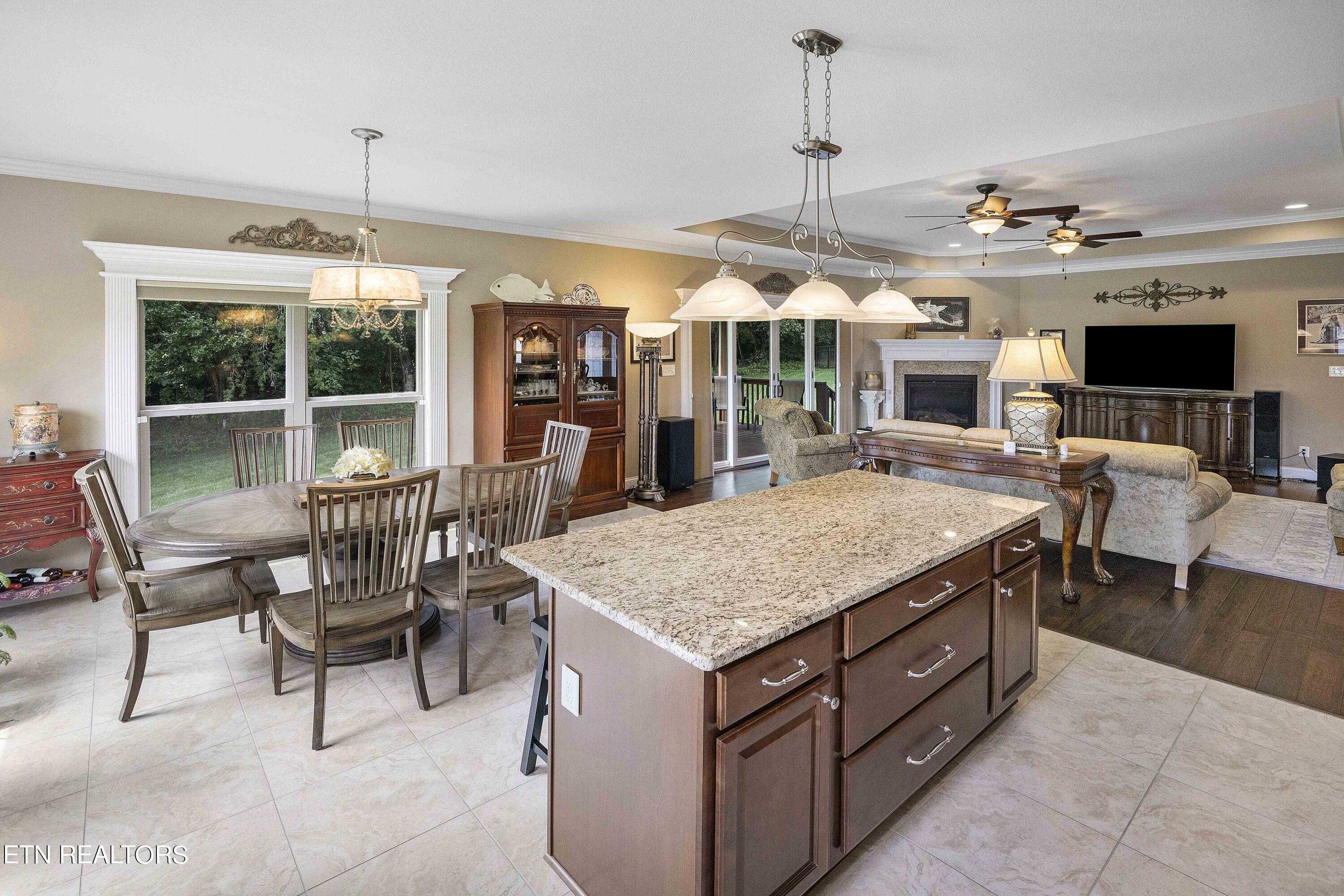 1643 Inverness Drive Maryville TN 37801