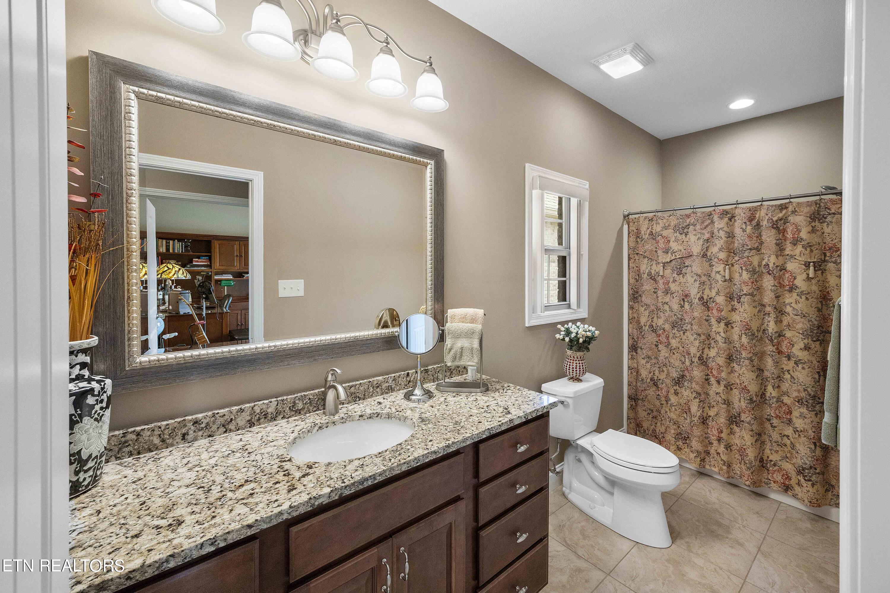 1643 Inverness Drive Maryville TN 37801
