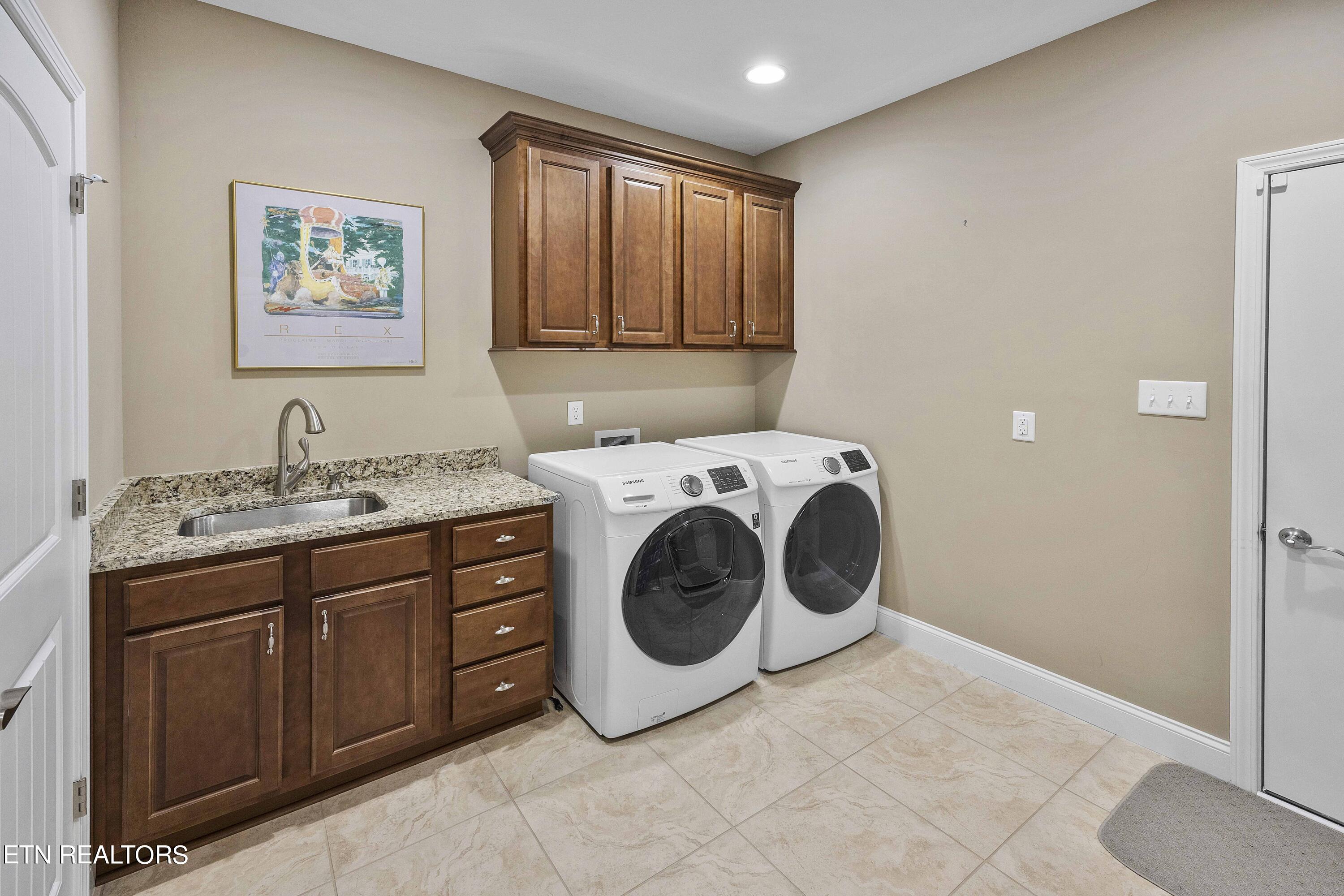 1643 Inverness Drive Maryville TN 37801