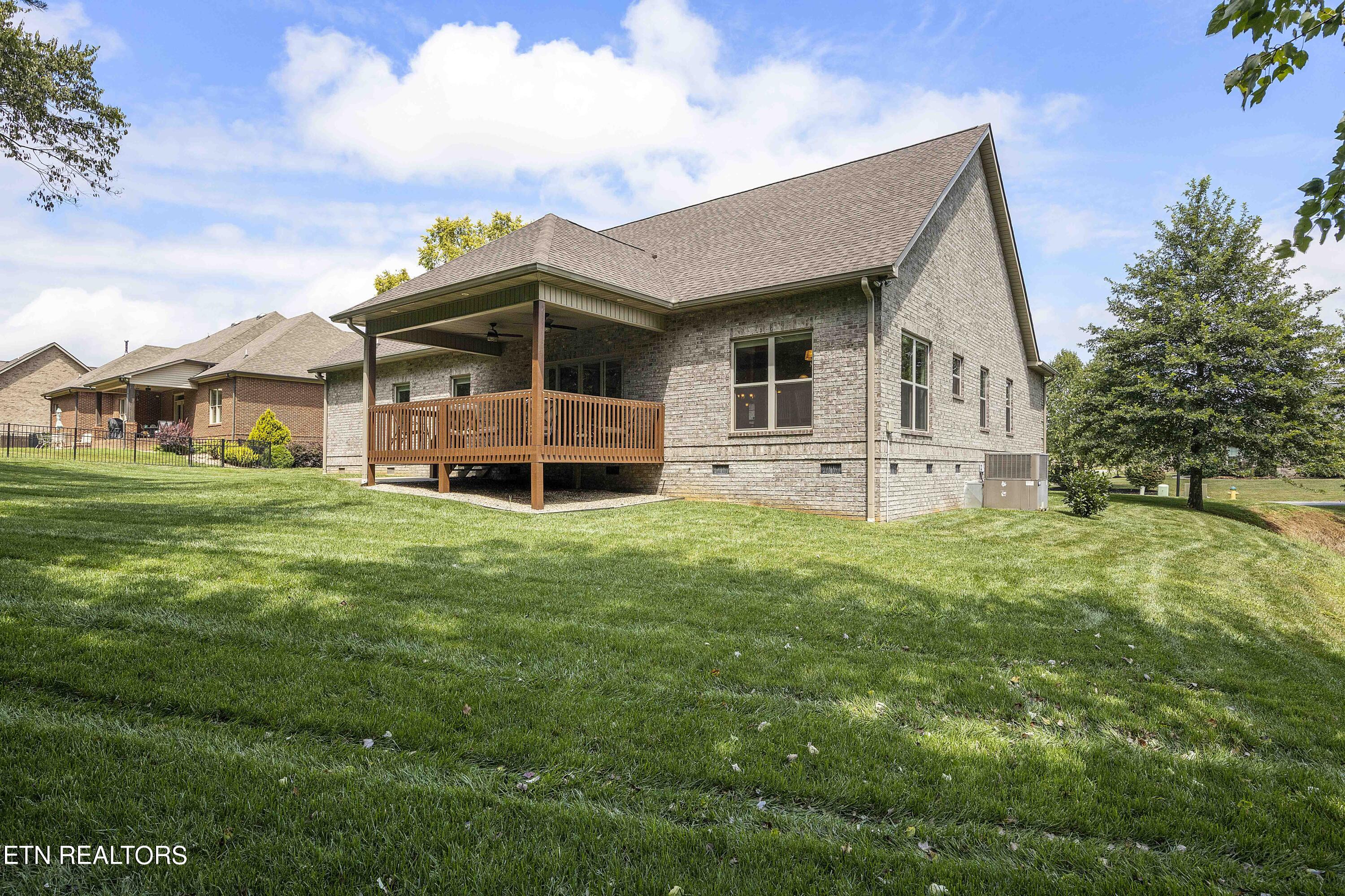 1643 Inverness Drive Maryville TN 37801