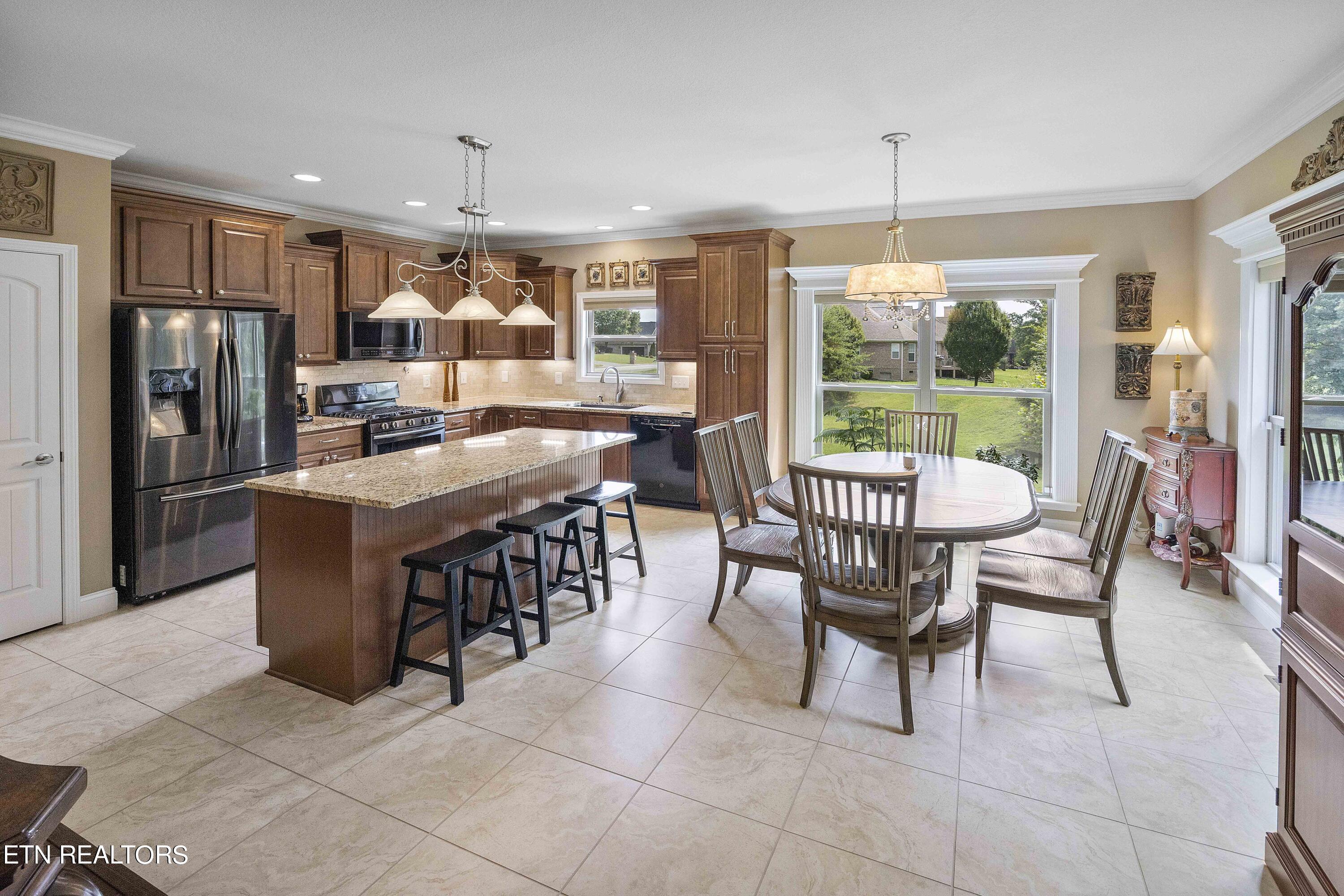 1643 Inverness Drive Maryville TN 37801