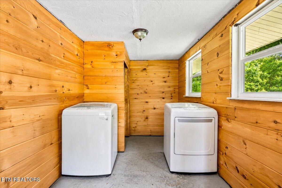 4662 Baker Highway Huntsville TN 37756