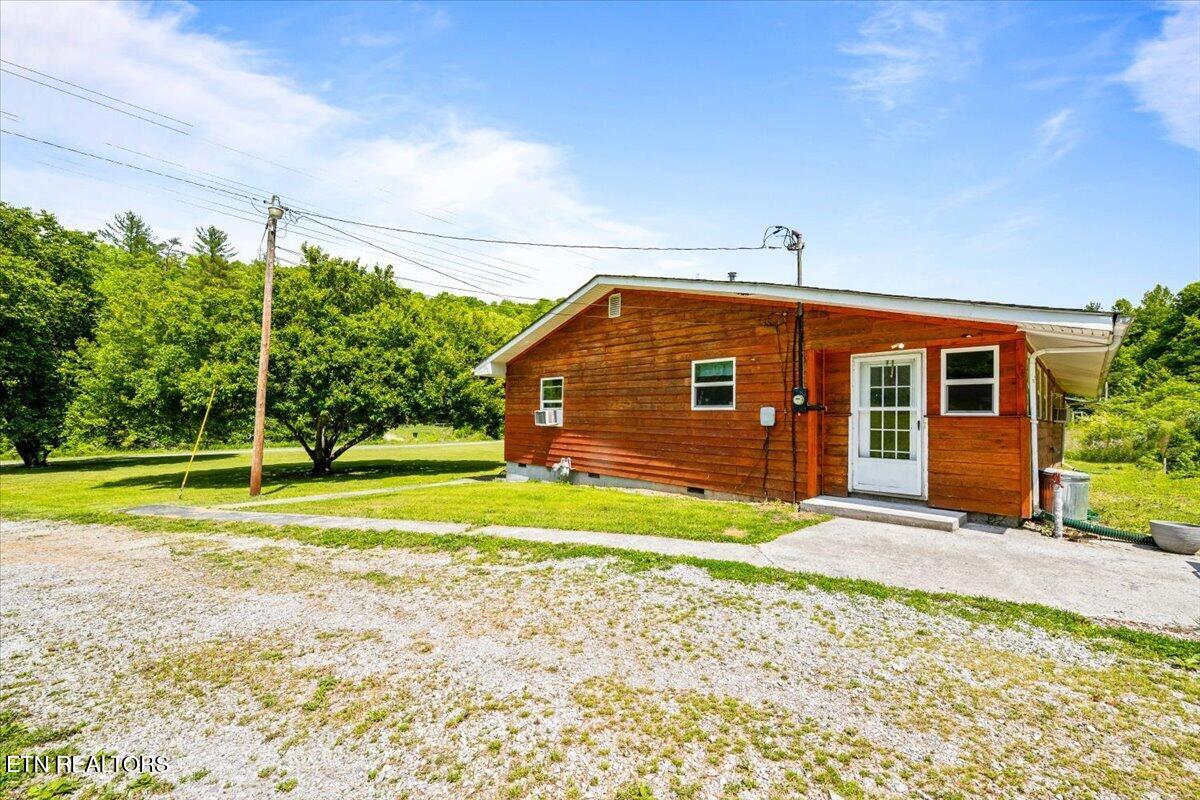 4662 Baker Highway Huntsville TN 37756