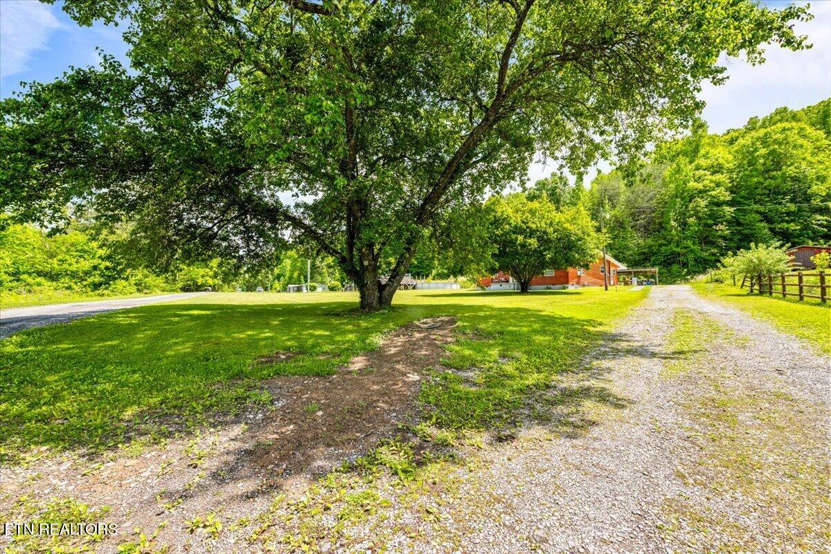 4662 Baker Highway Huntsville TN 37756