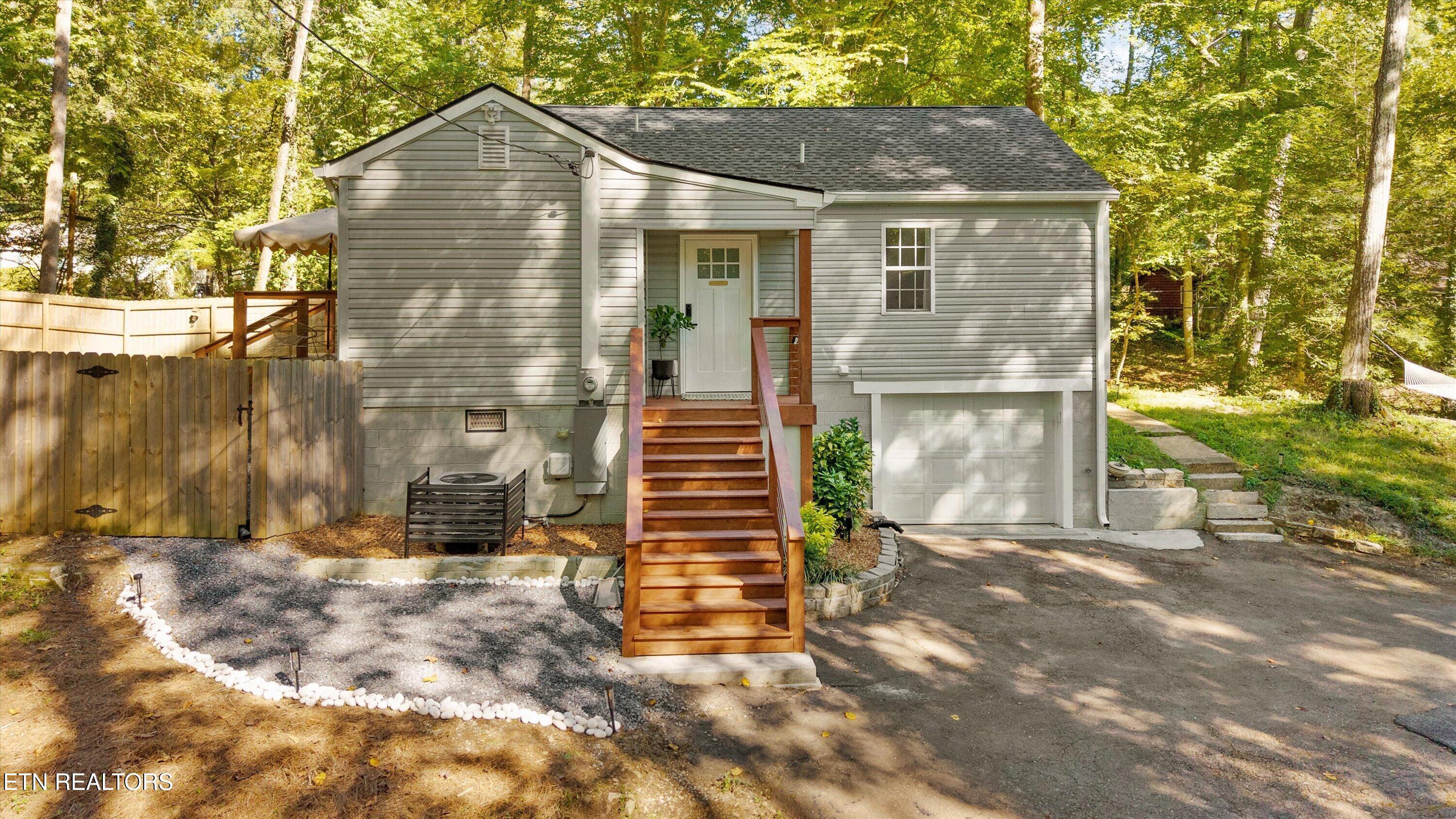 209 Maple Loop Road Knoxville TN 37920