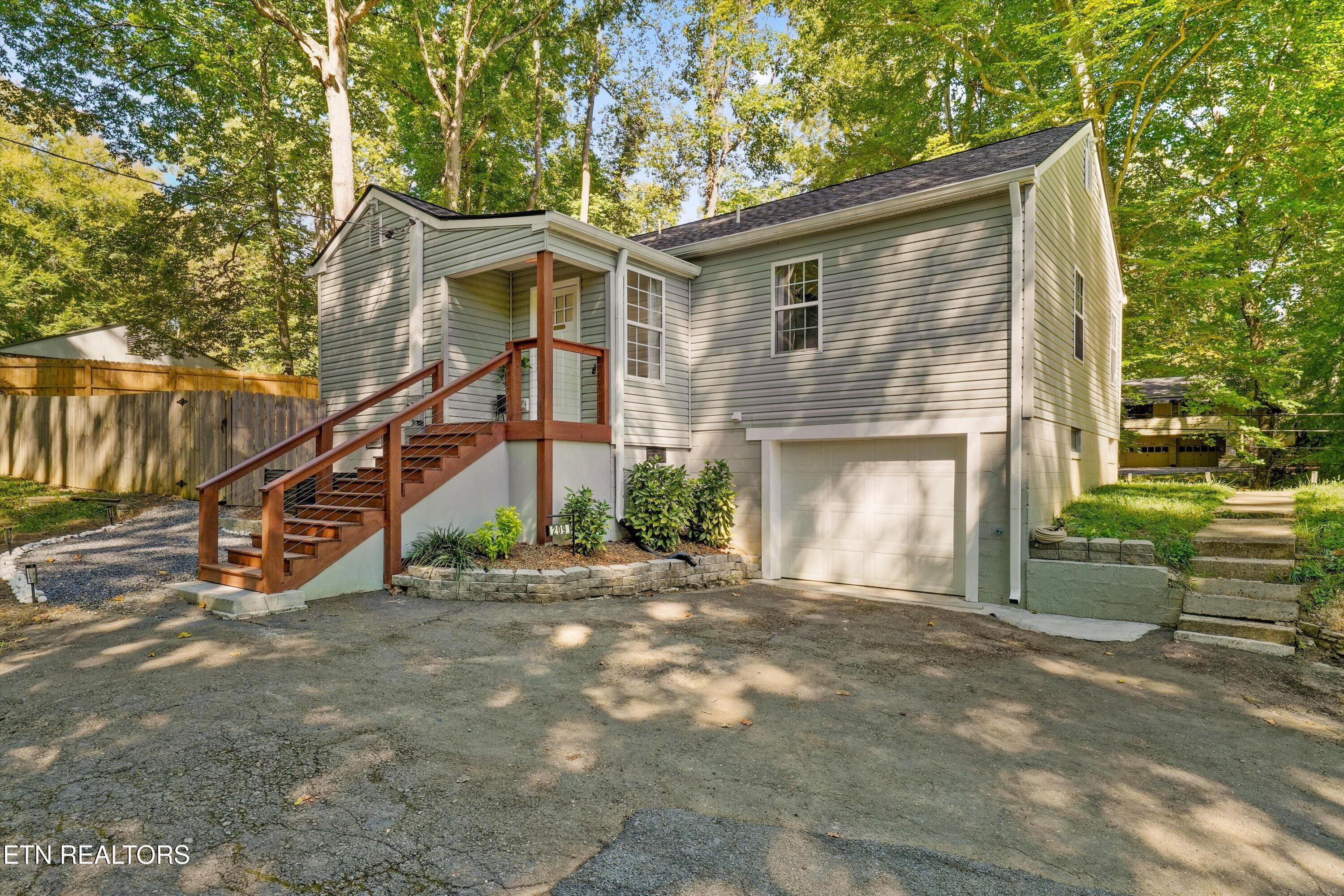 209 Maple Loop Road Knoxville TN 37920