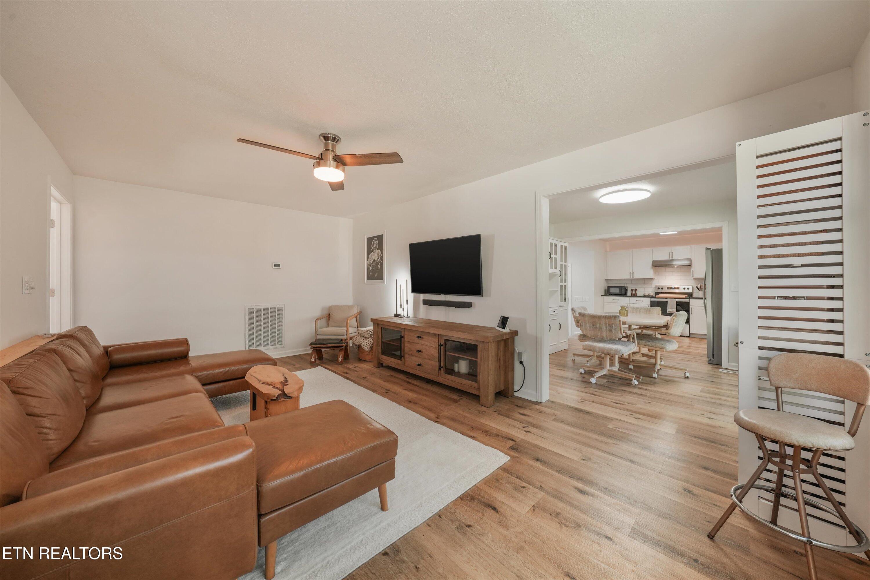 209 Maple Loop Road Knoxville TN 37920