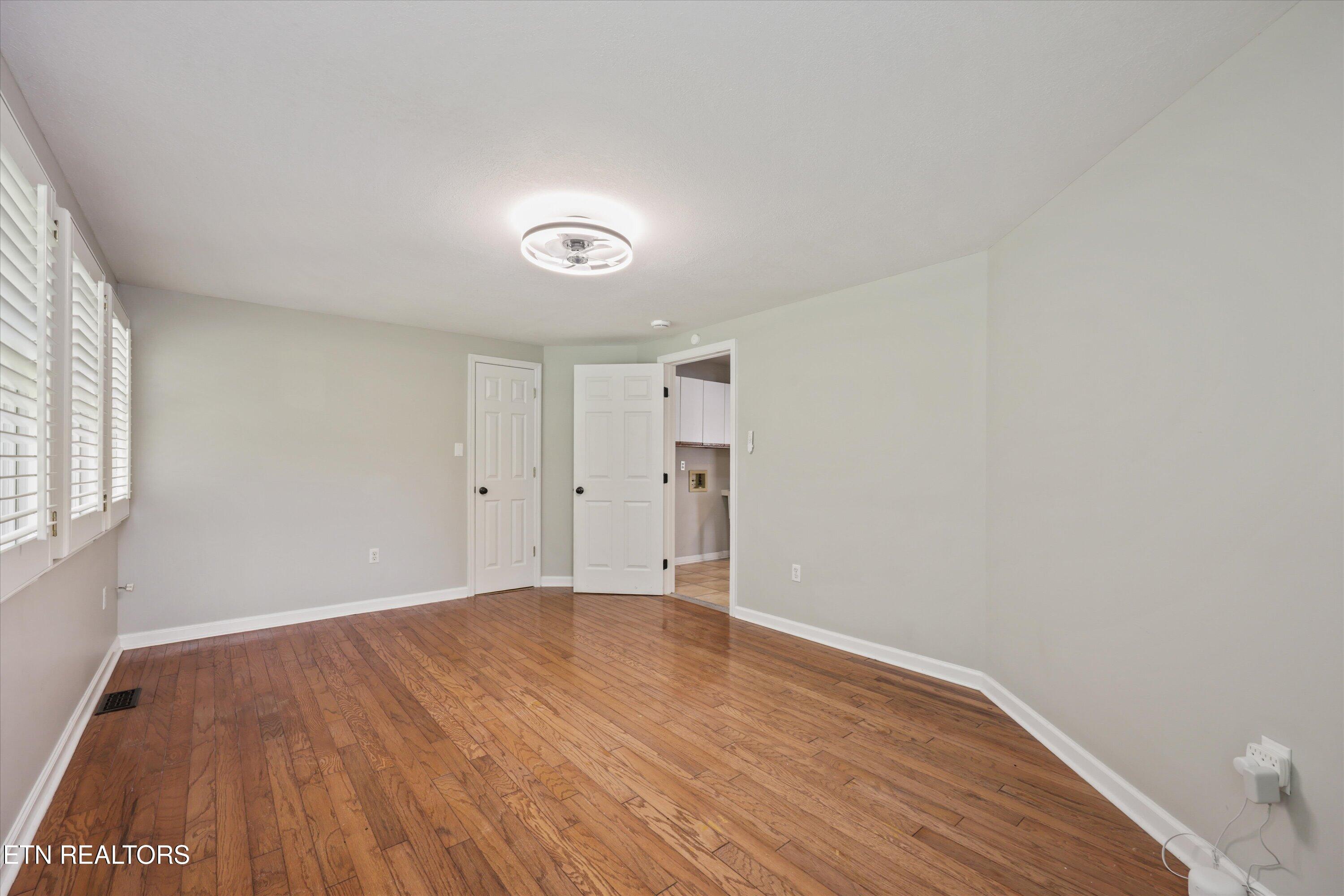 489 Jefferson Lane Clinton TN 37716
