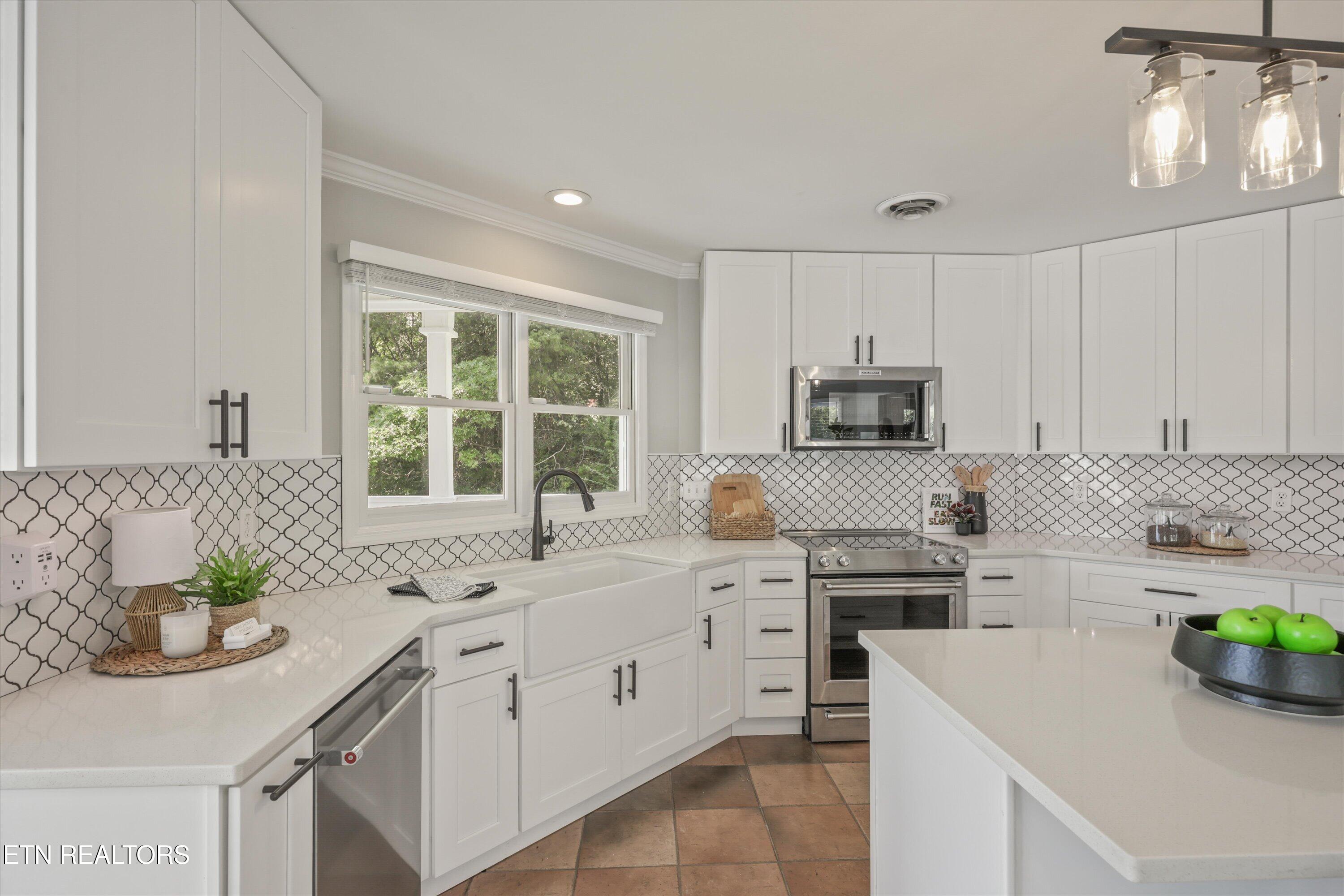 489 Jefferson Lane Clinton TN 37716
