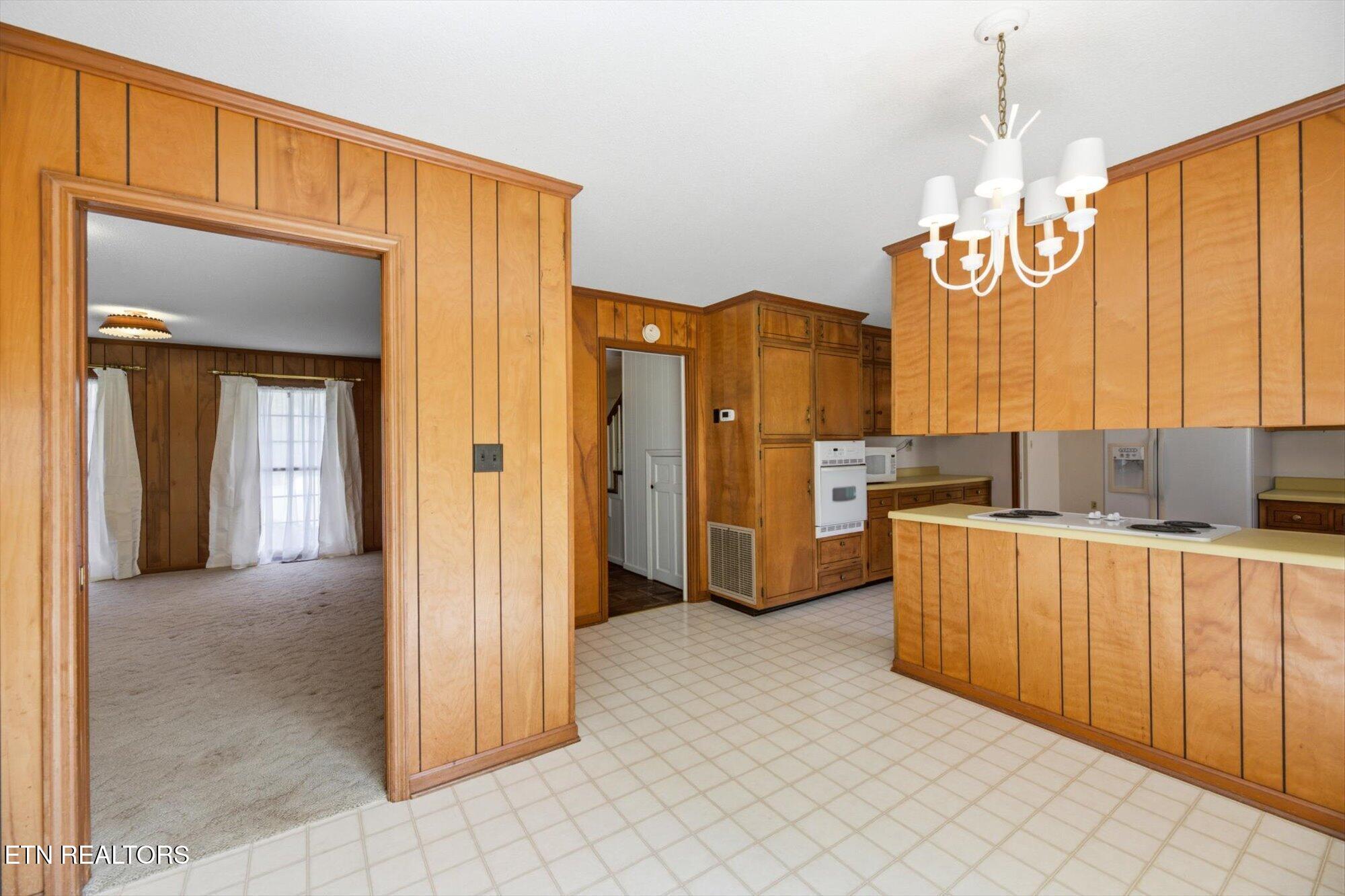 208 County Road 577 Englewood TN 37329