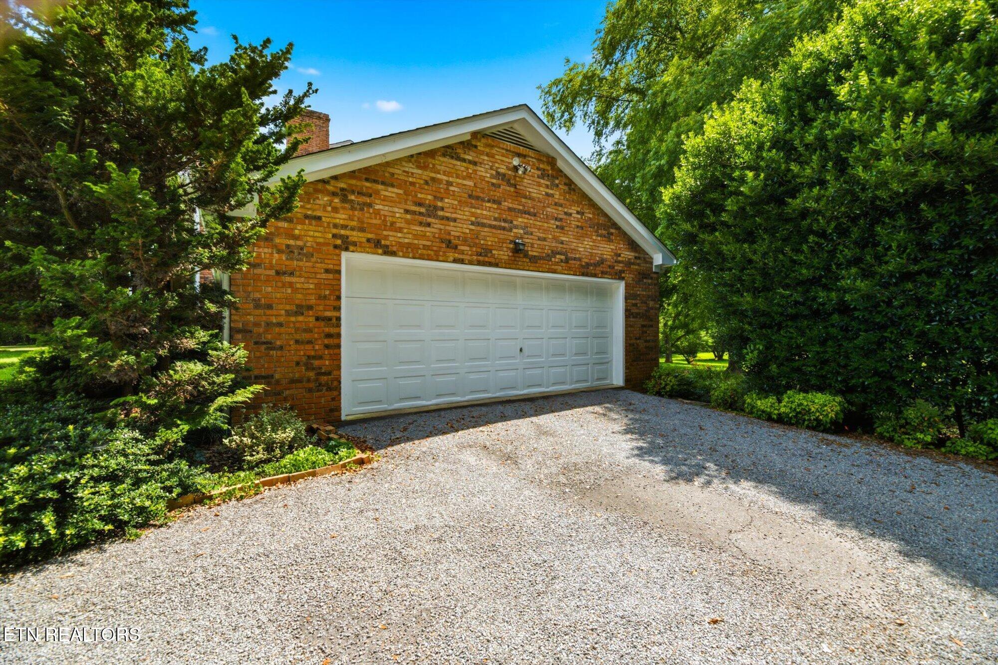 208 County Road 577 Englewood TN 37329