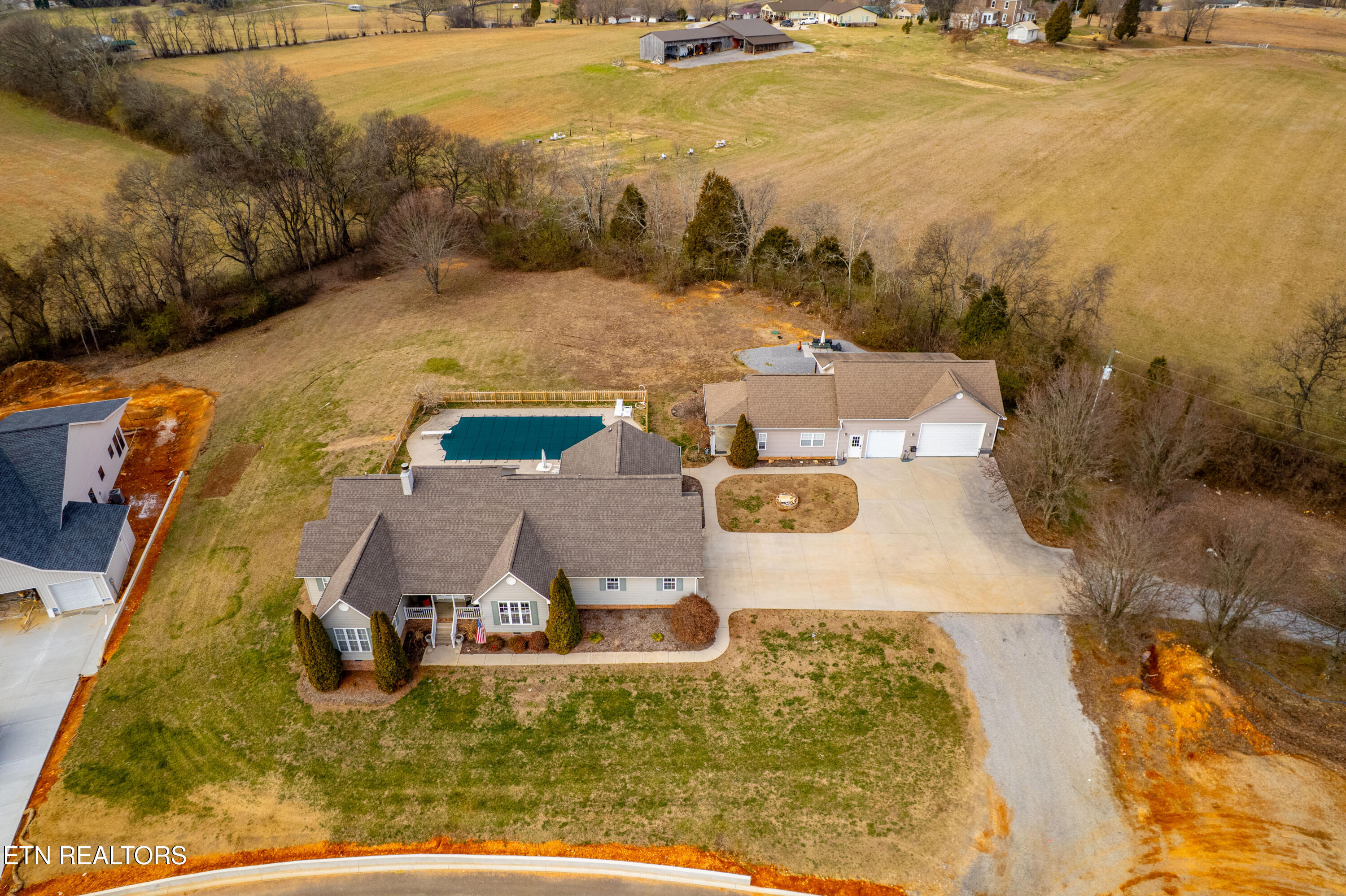1325 Cannon Avenue Sweetwater TN 37874
