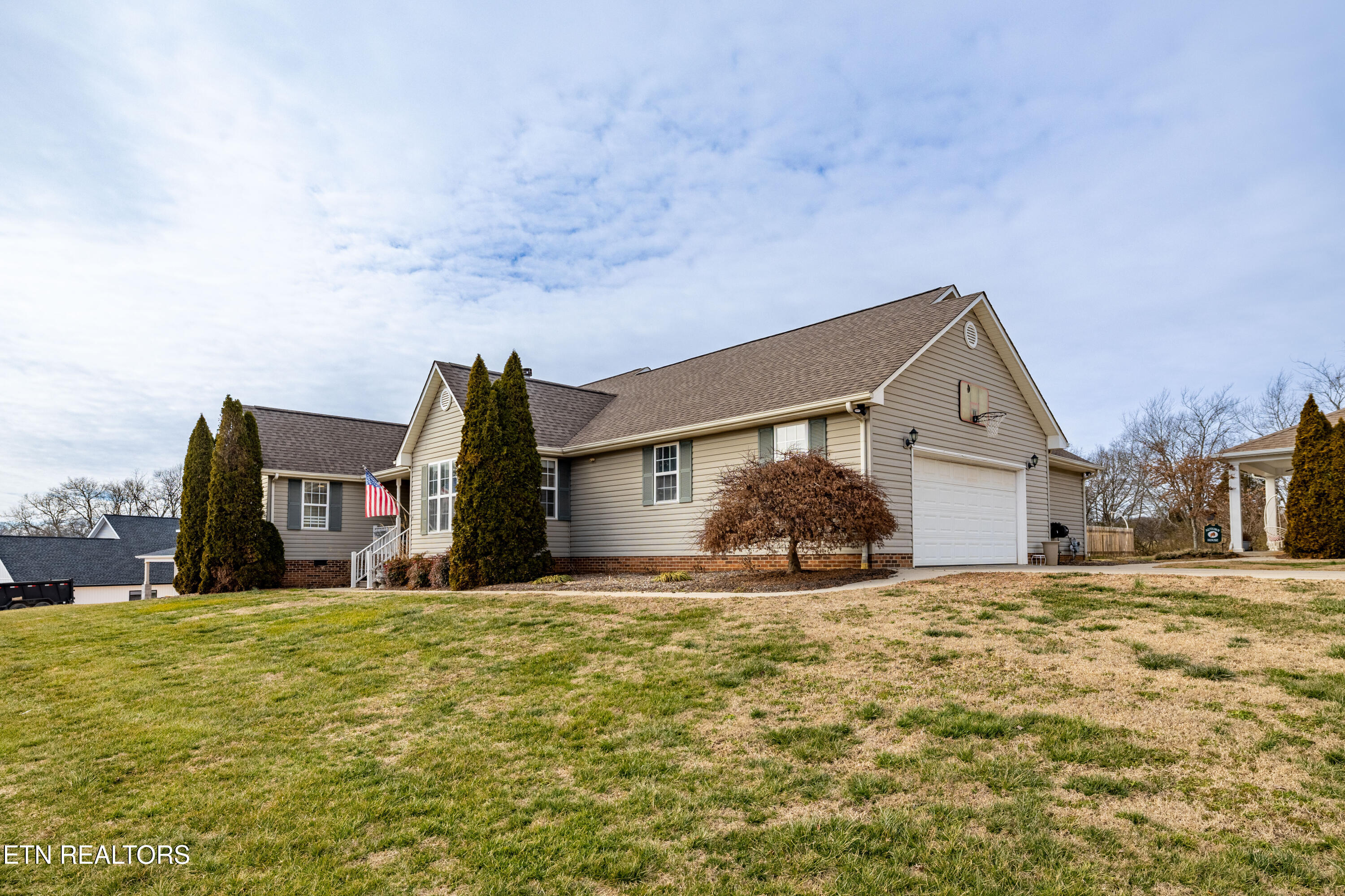 1325 Cannon Avenue Sweetwater TN 37874