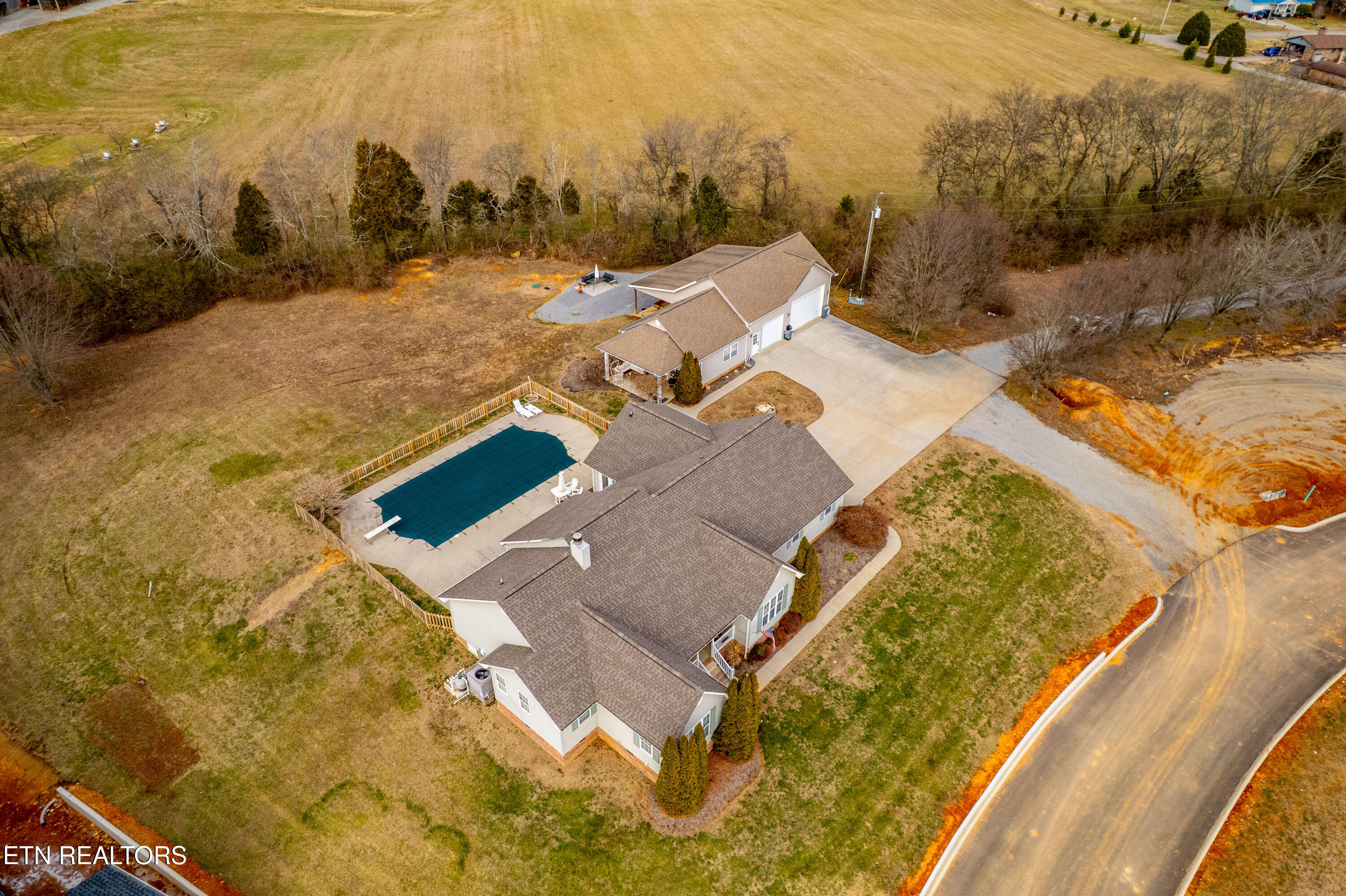 1325 Cannon Avenue Sweetwater TN 37874