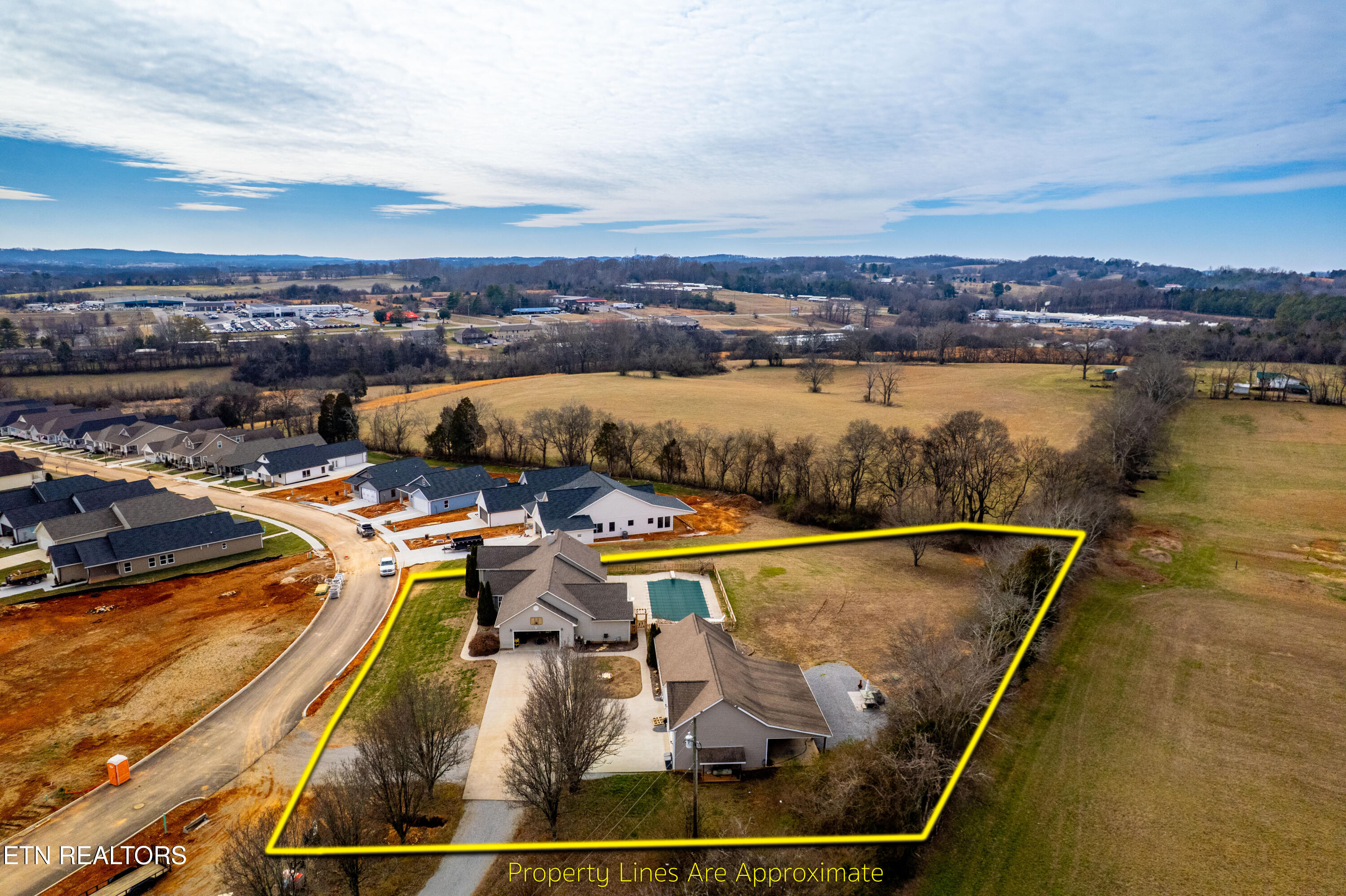 1325 Cannon Avenue Sweetwater TN 37874