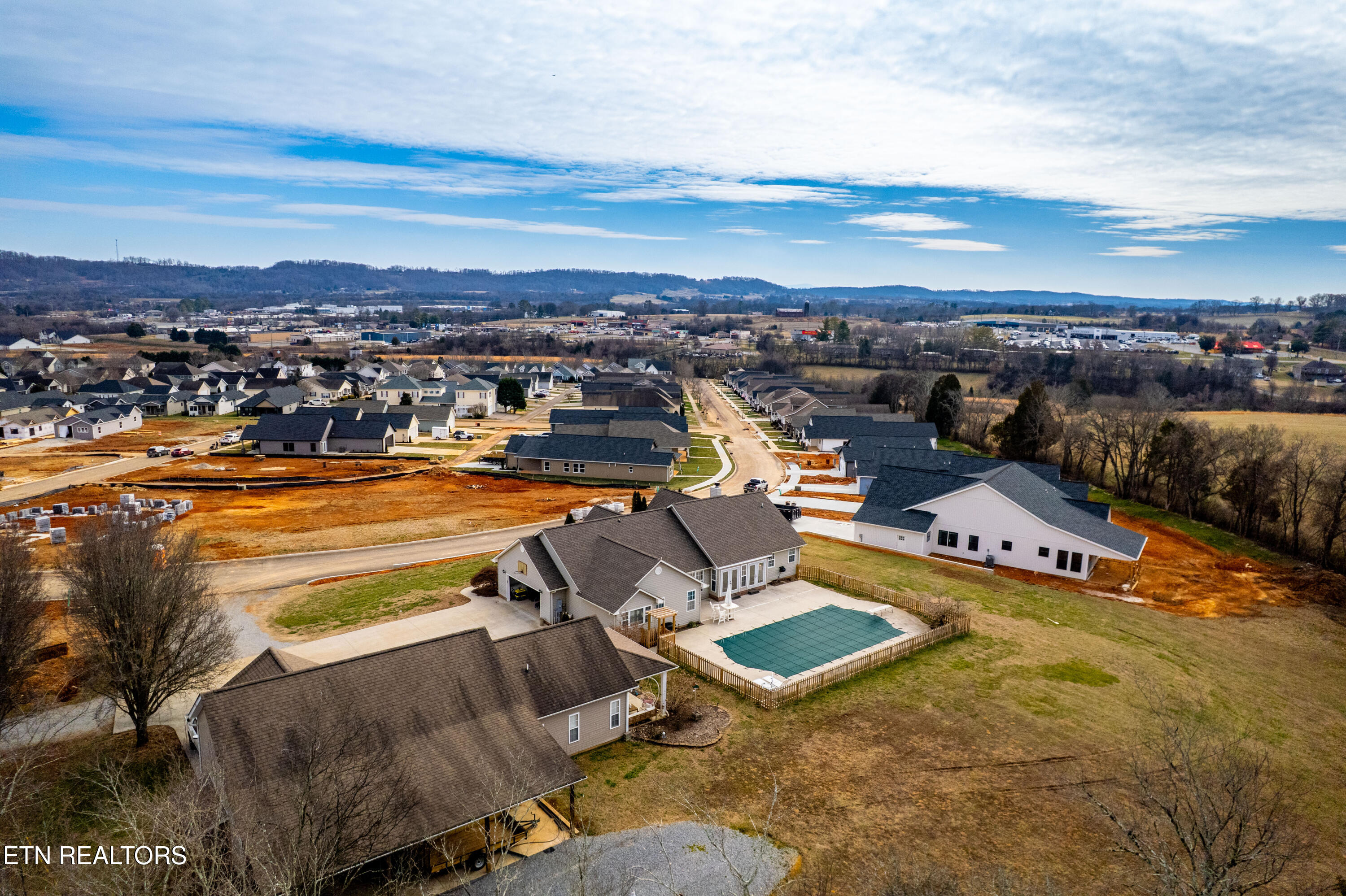 1325 Cannon Avenue Sweetwater TN 37874