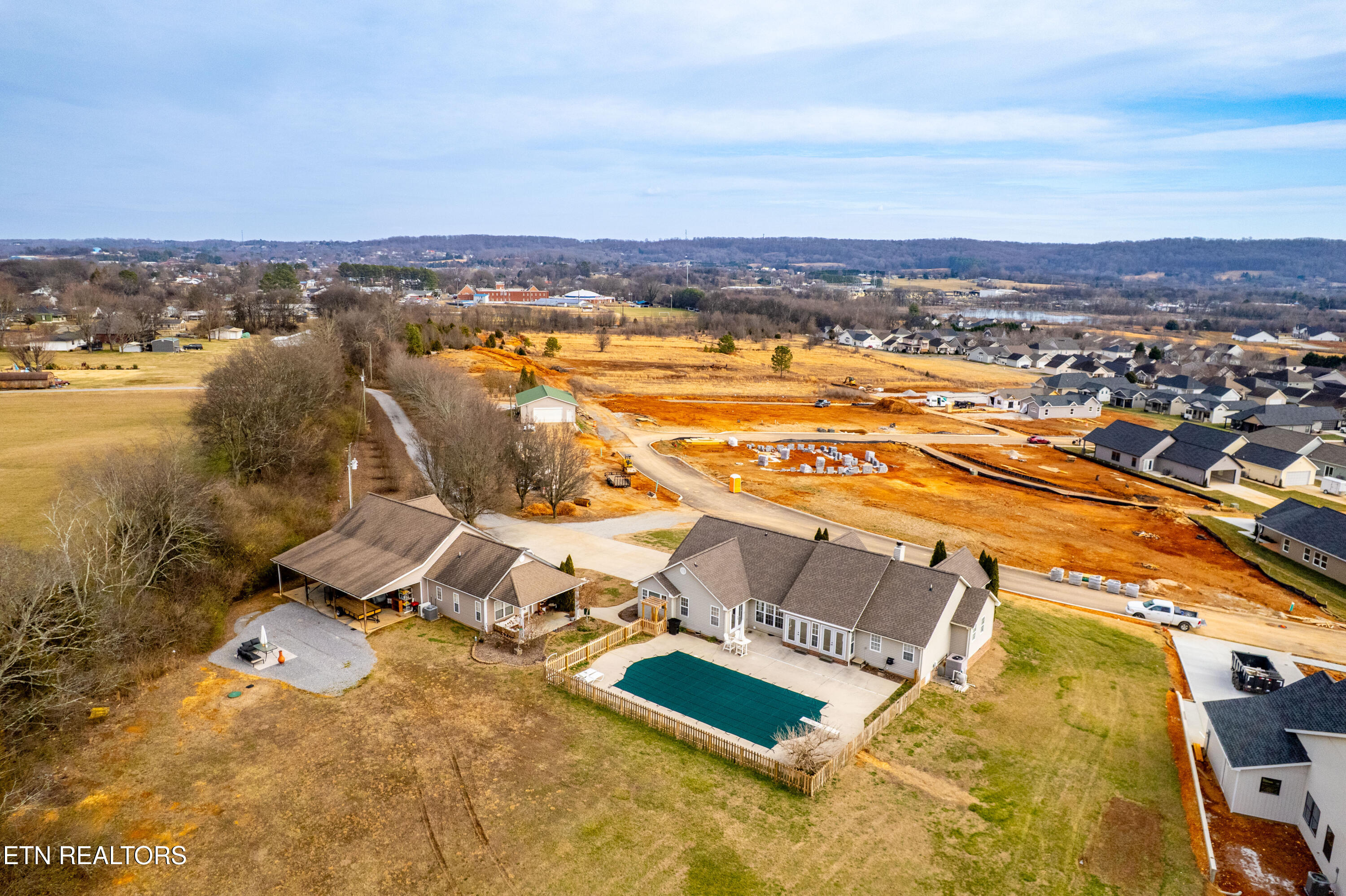1325 Cannon Avenue Sweetwater TN 37874