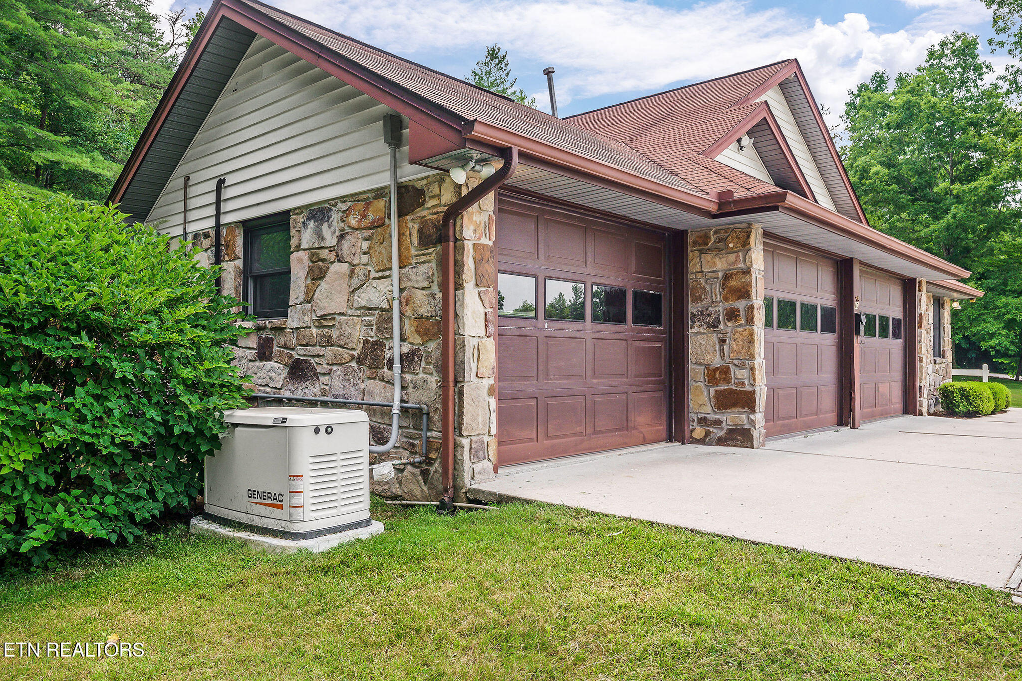 10 Meadows Road Sparta TN 38583