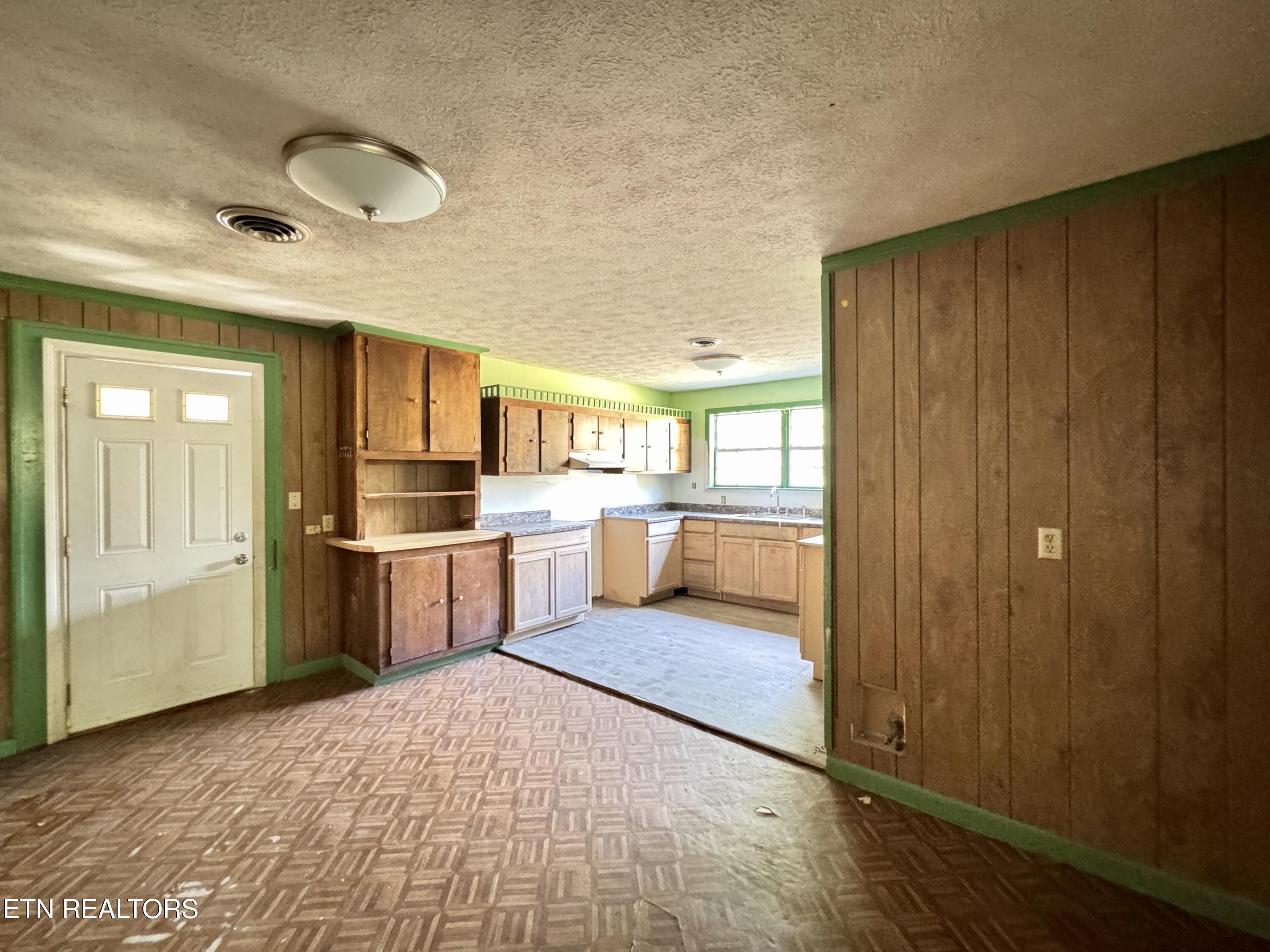 1608 Highway 116 Caryville TN 37714