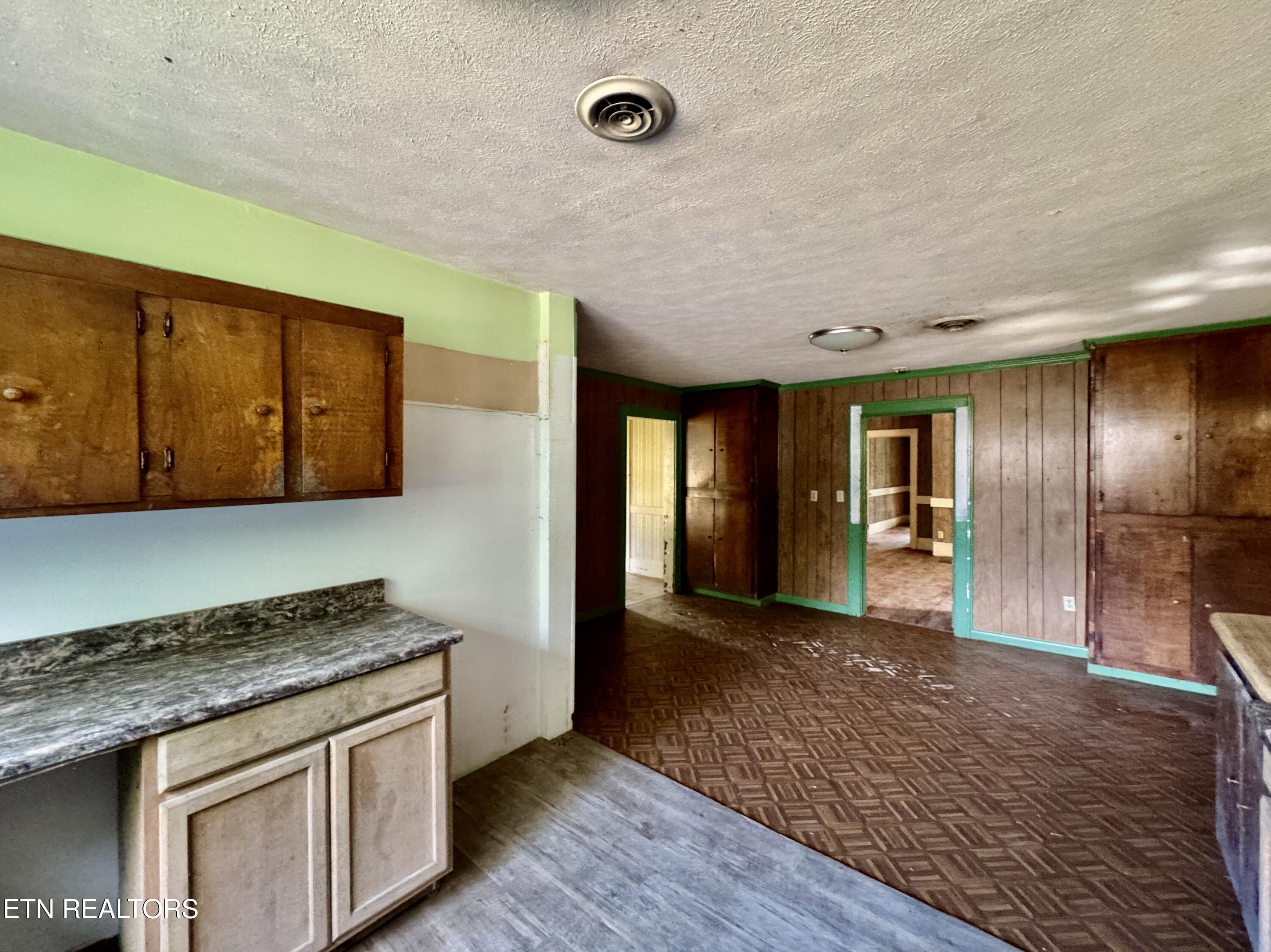 1608 Highway 116 Caryville TN 37714
