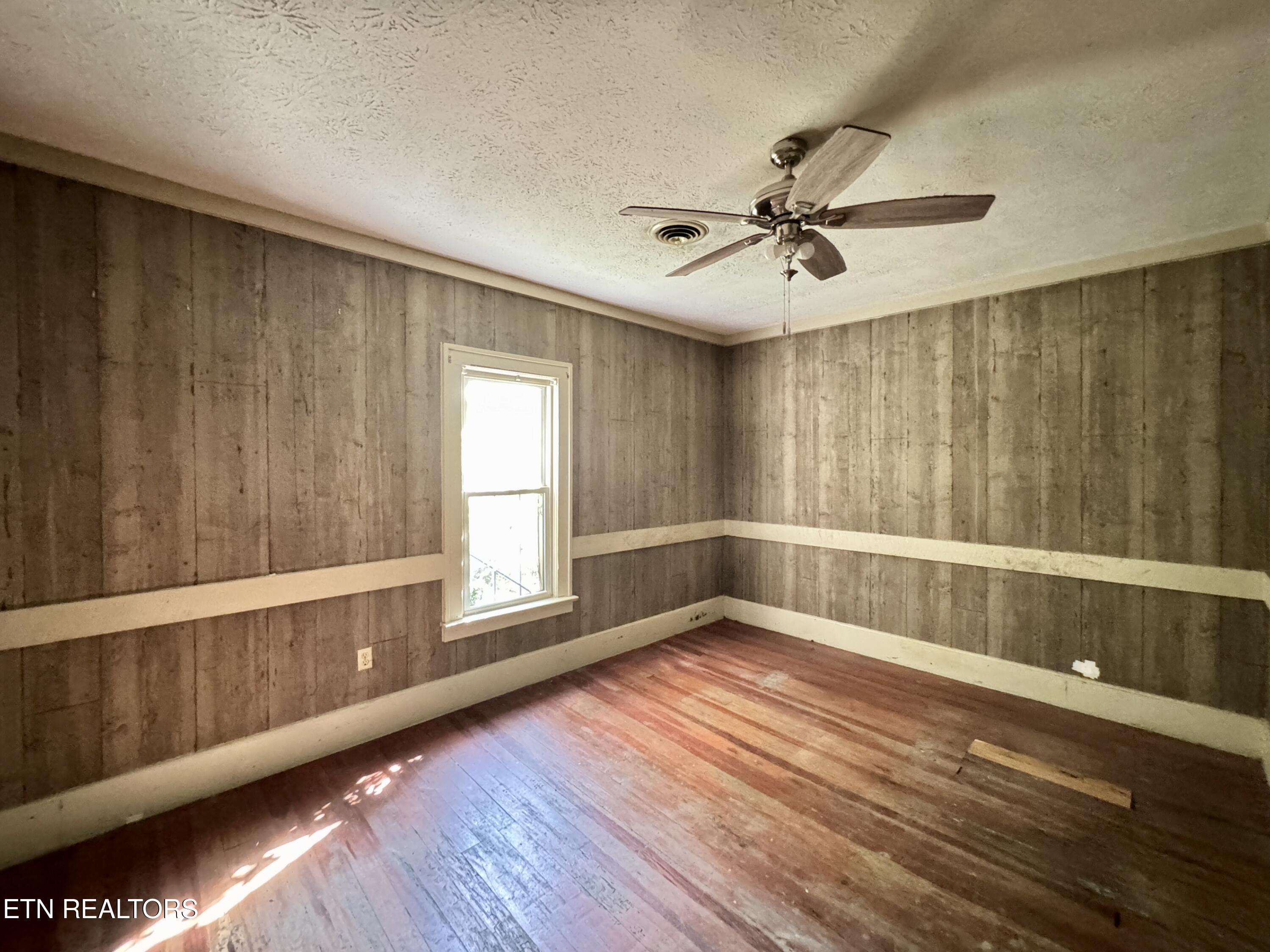 1608 Highway 116 Caryville TN 37714