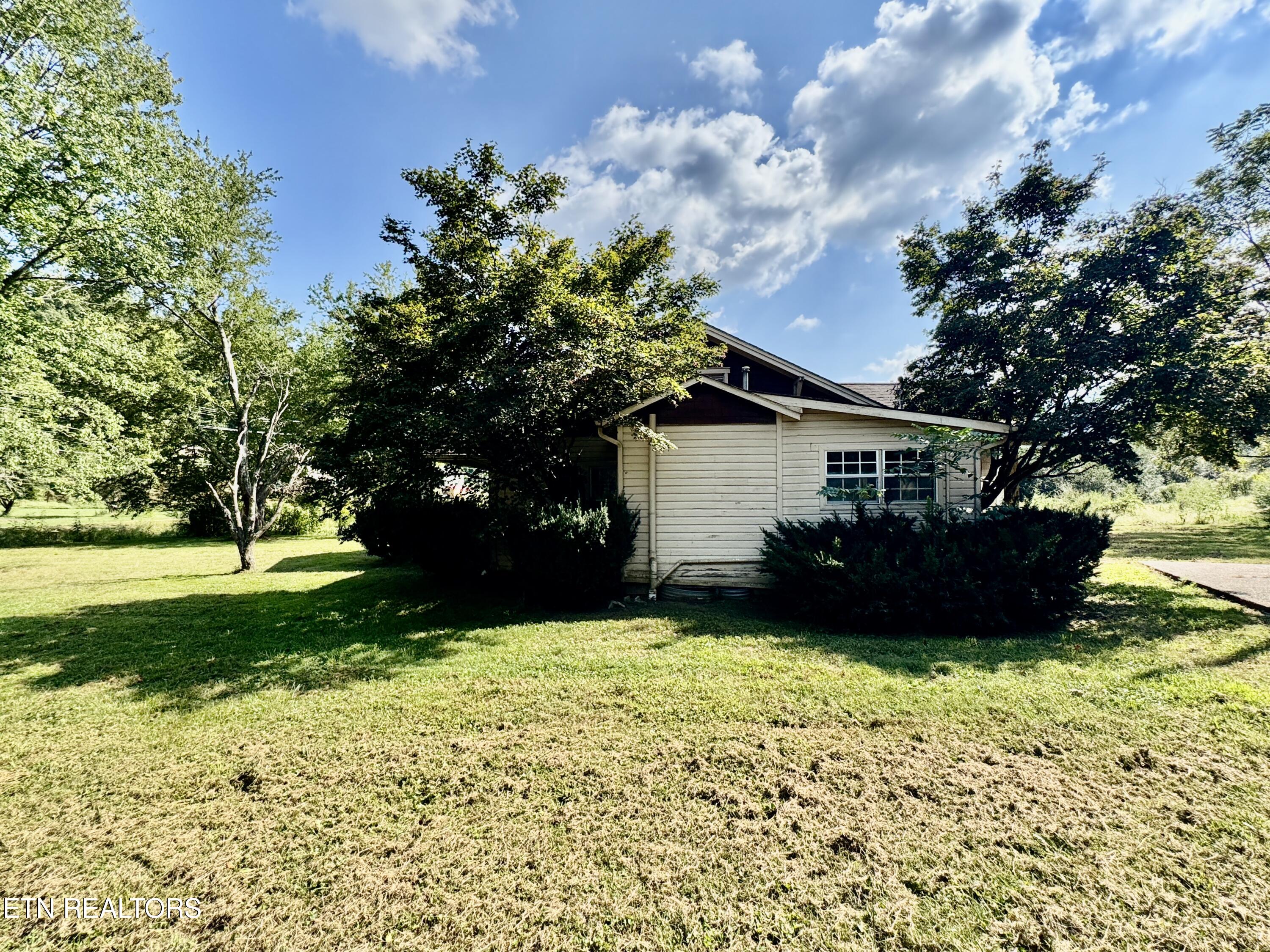 1608 Highway 116 Caryville TN 37714