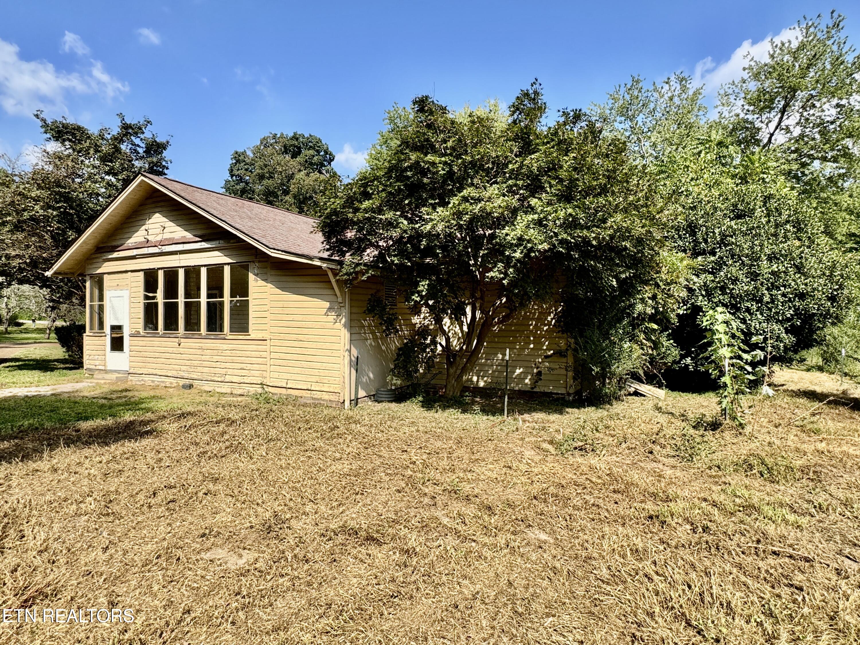 1608 Highway 116 Caryville TN 37714