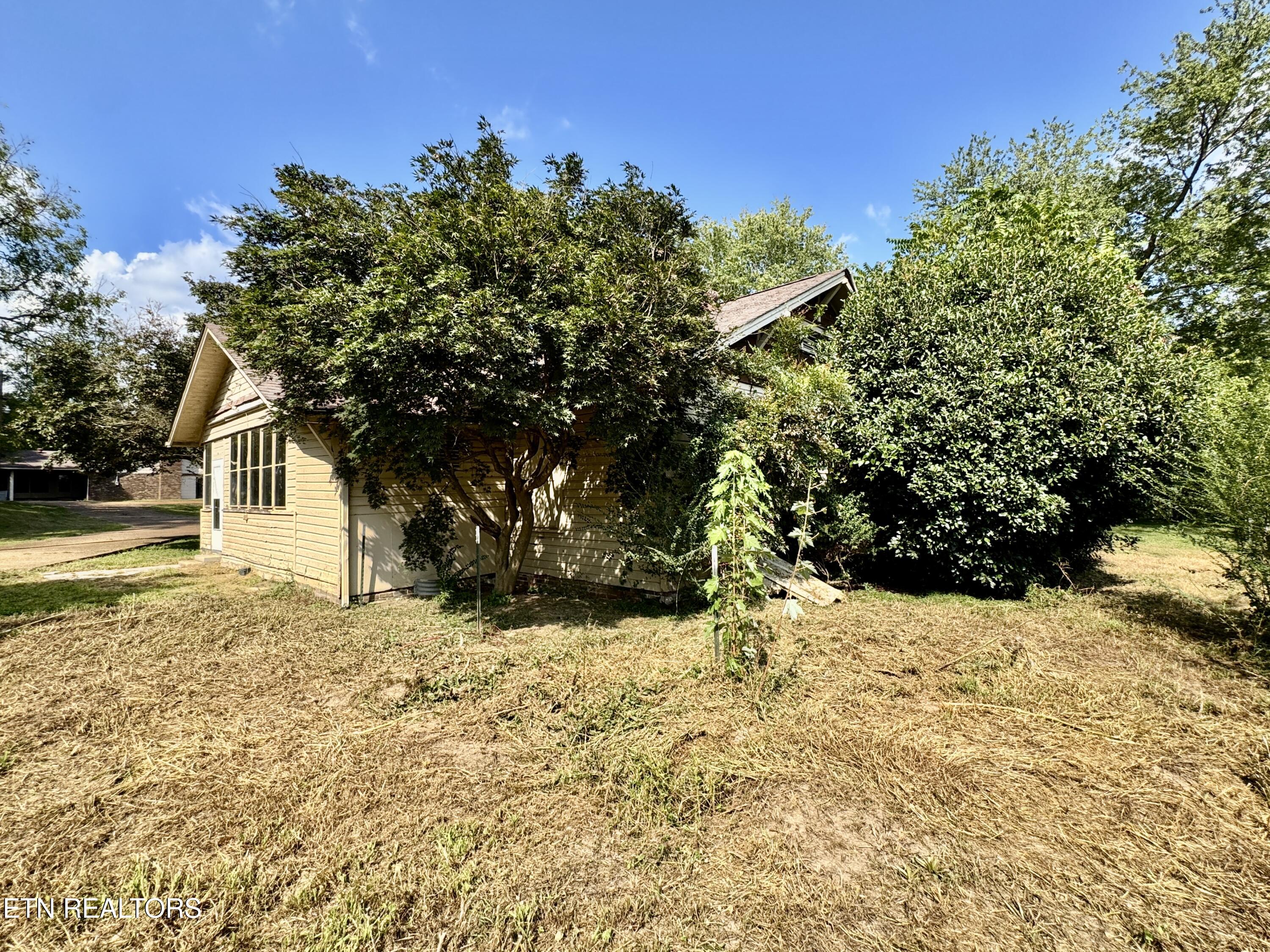 1608 Highway 116 Caryville TN 37714