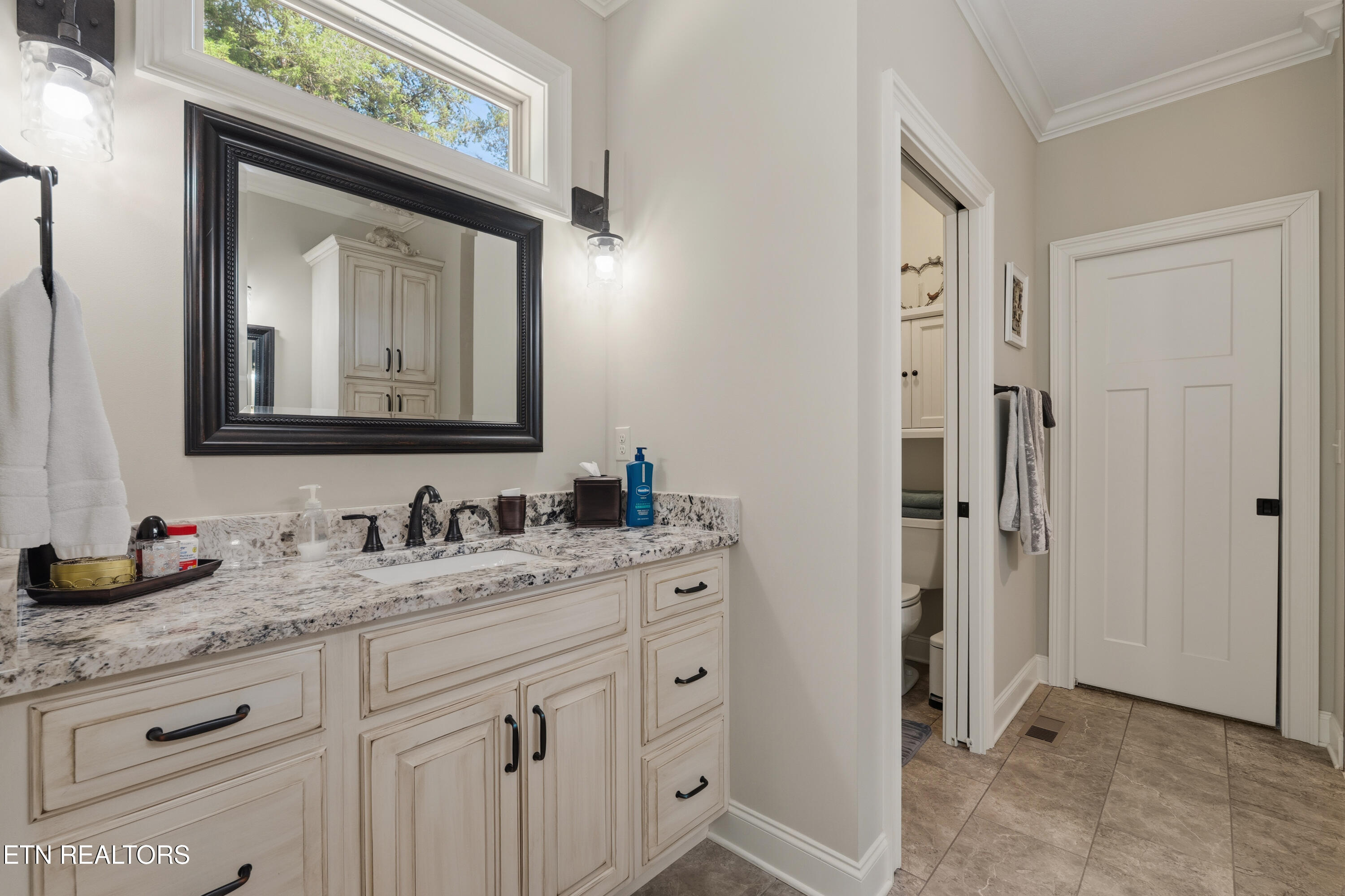 302 Gado Trail Loudon TN 37774