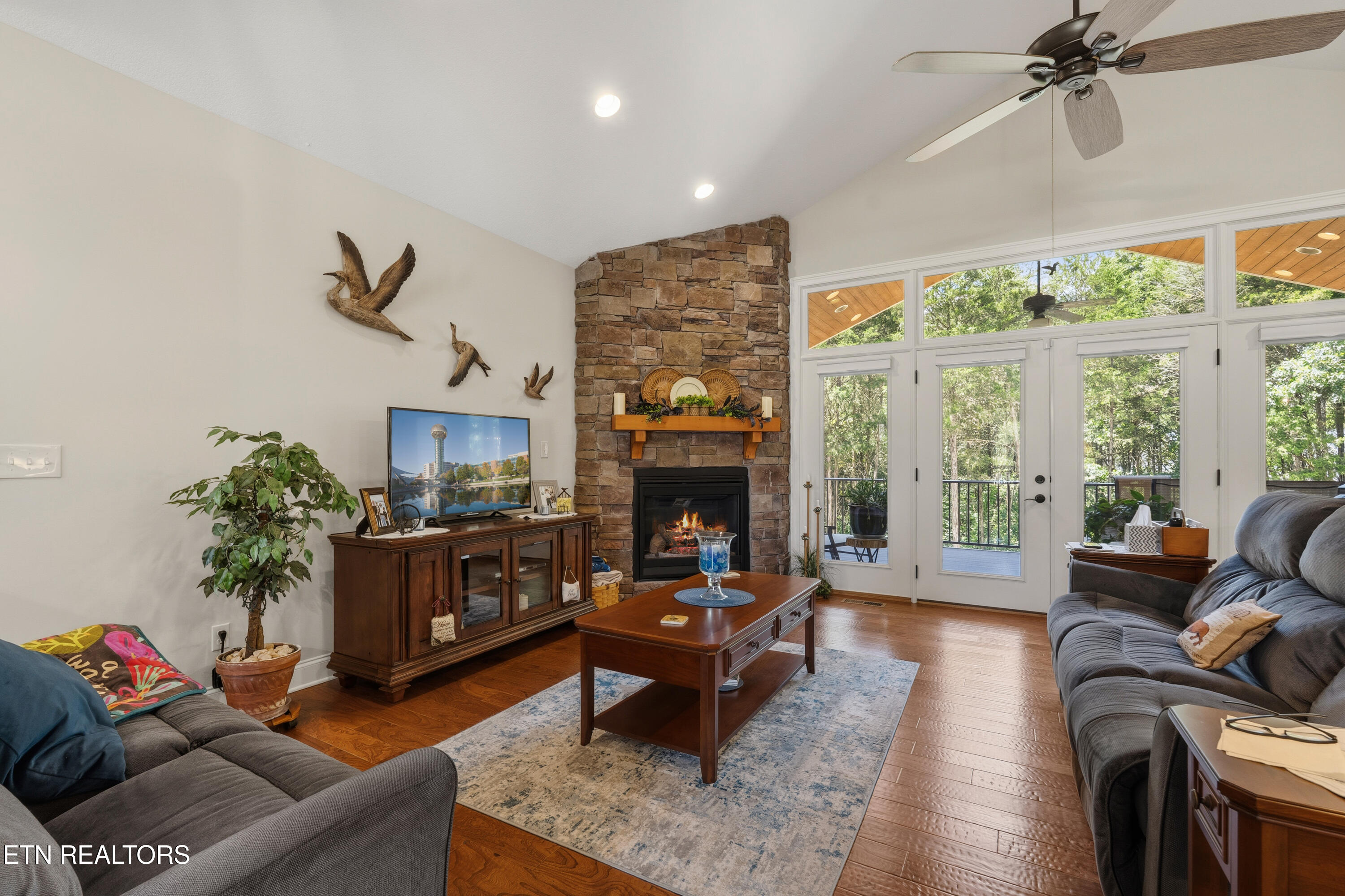 302 Gado Trail Loudon TN 37774