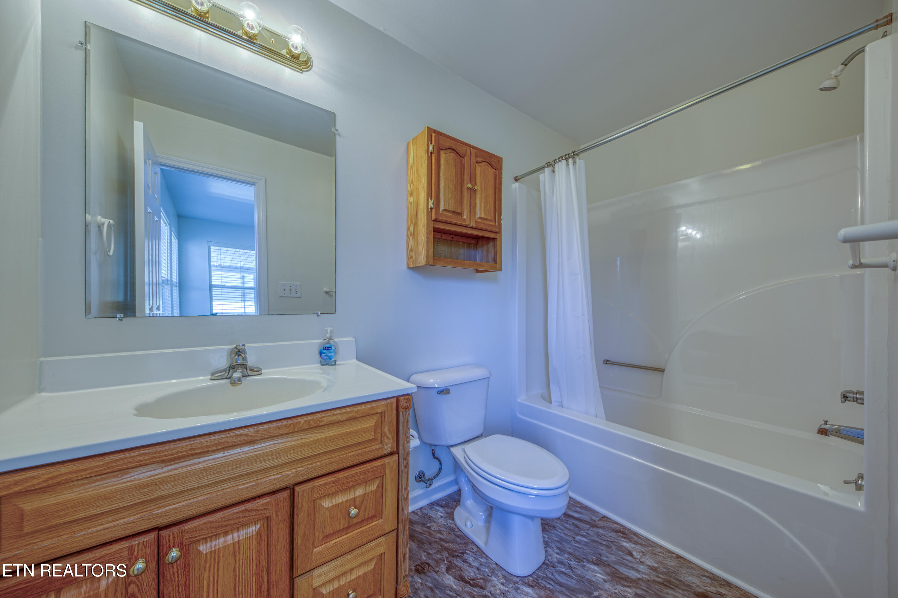 1370 Circle Drive Loudon TN 37774
