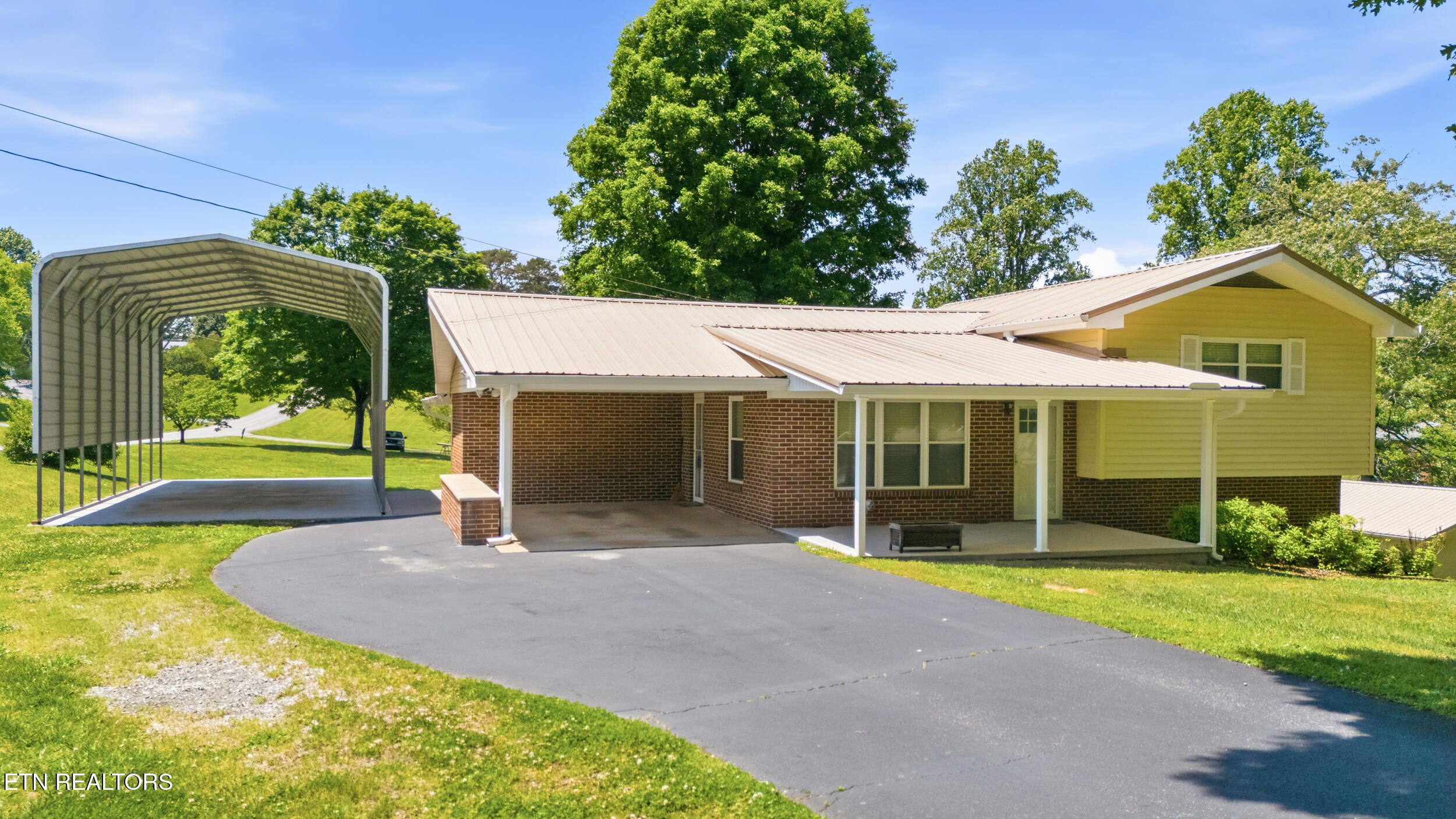 1370 Circle Drive Loudon TN 37774