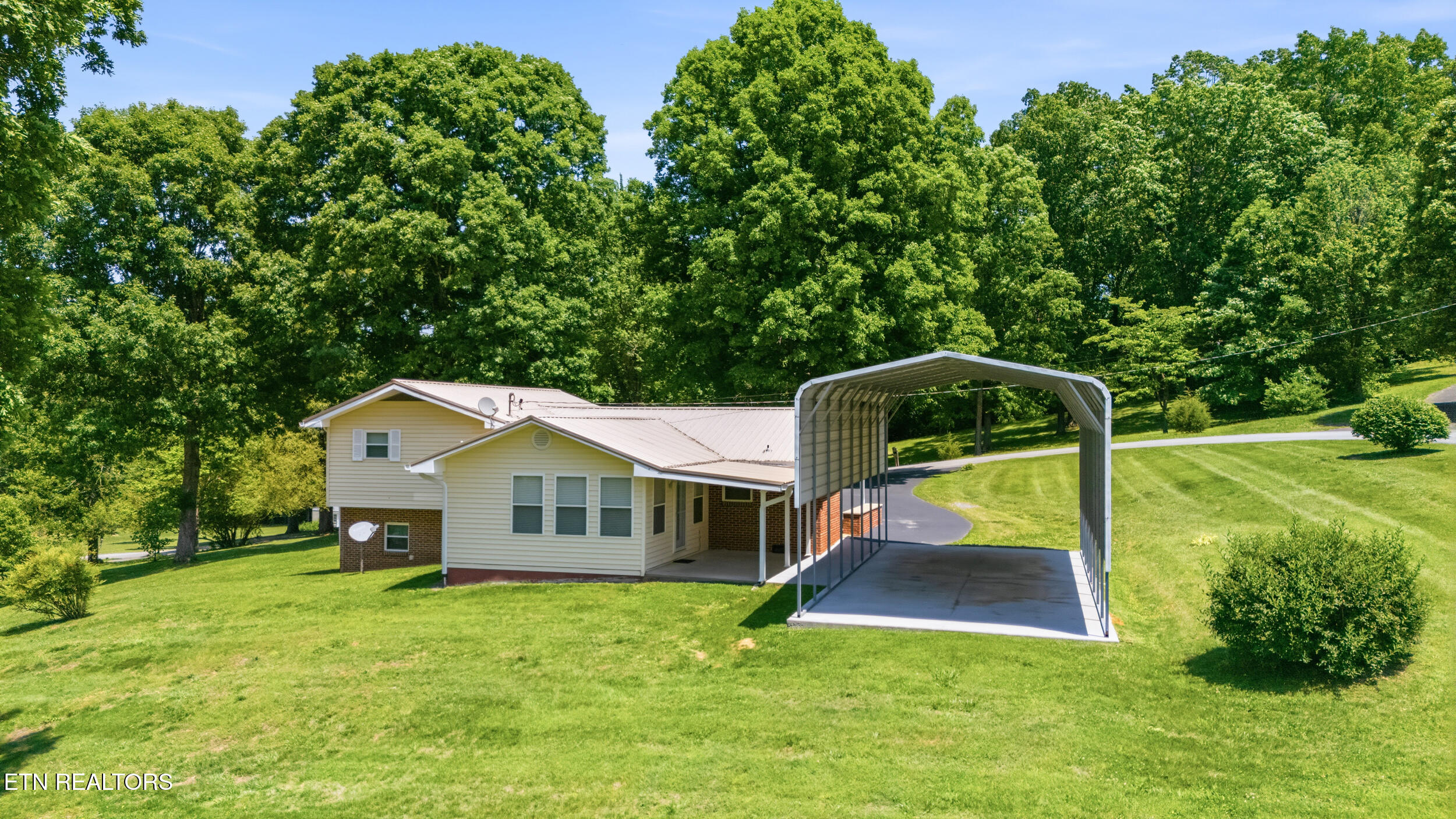 1370 Circle Drive Loudon TN 37774