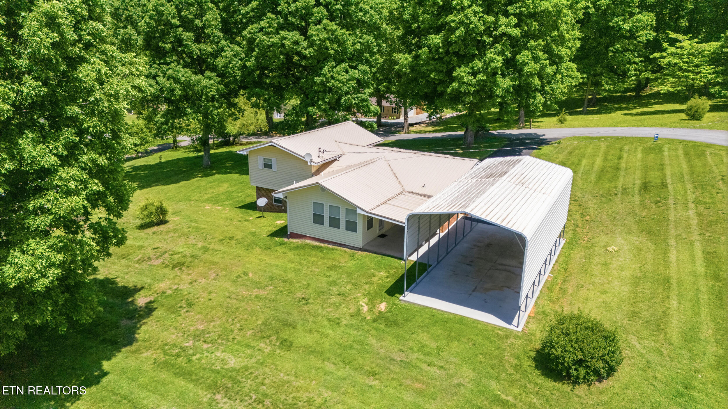 1370 Circle Drive Loudon TN 37774
