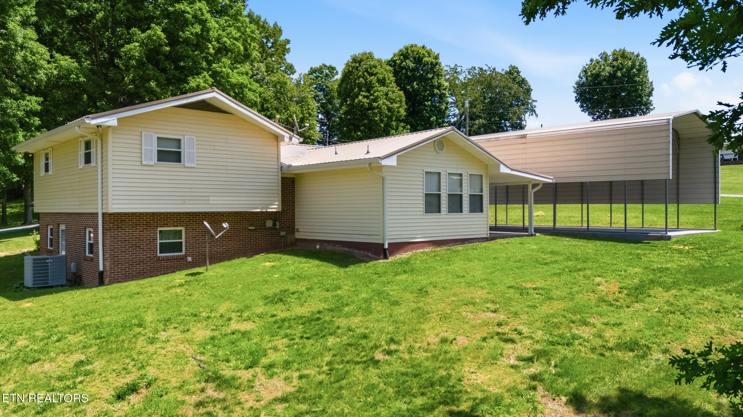 1370 Circle Drive Loudon TN 37774