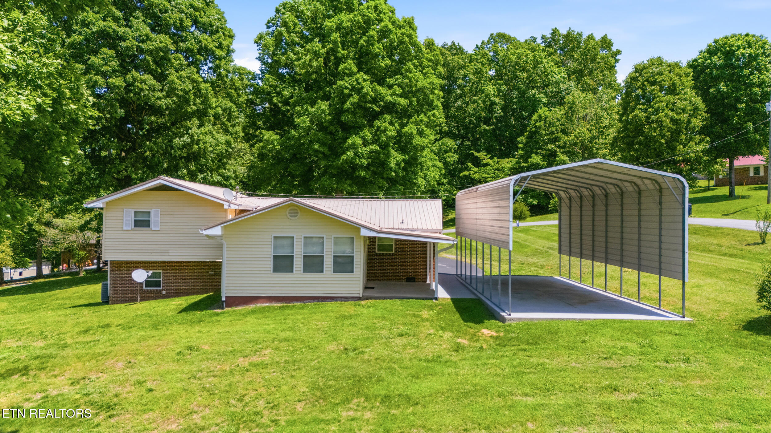1370 Circle Drive Loudon TN 37774