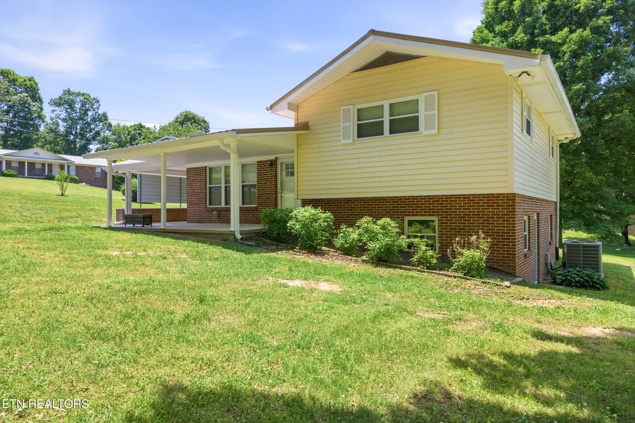 1370 Circle Drive Loudon TN 37774