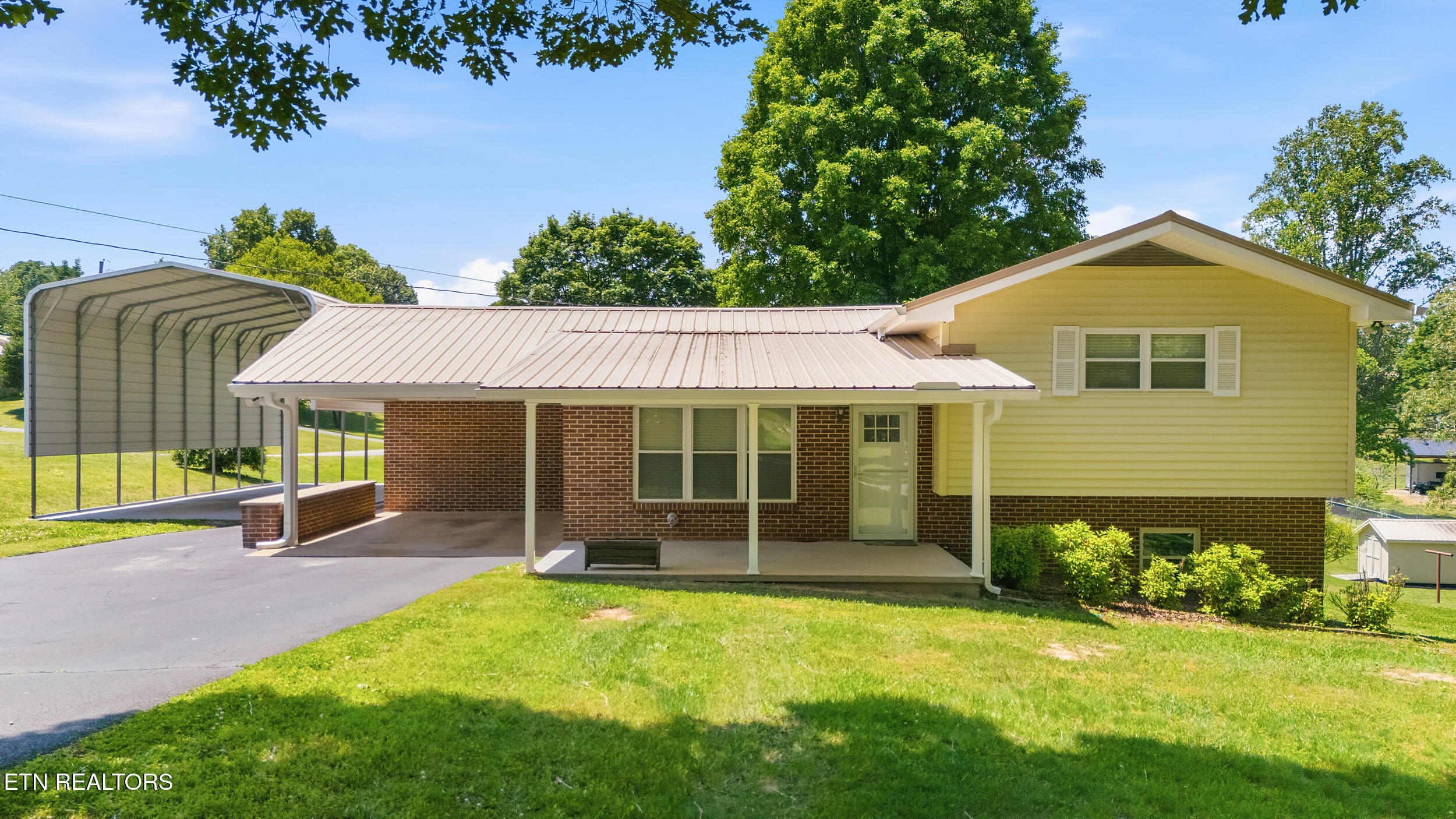 1370 Circle Drive Loudon TN 37774