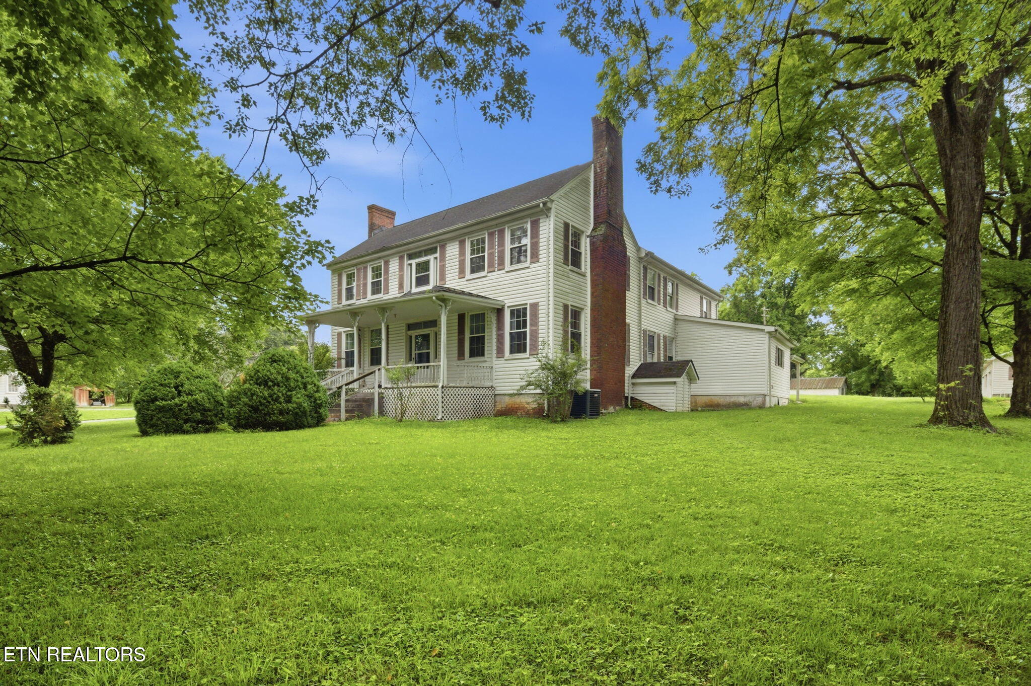 9320 Mascot Road Mascot TN 37806