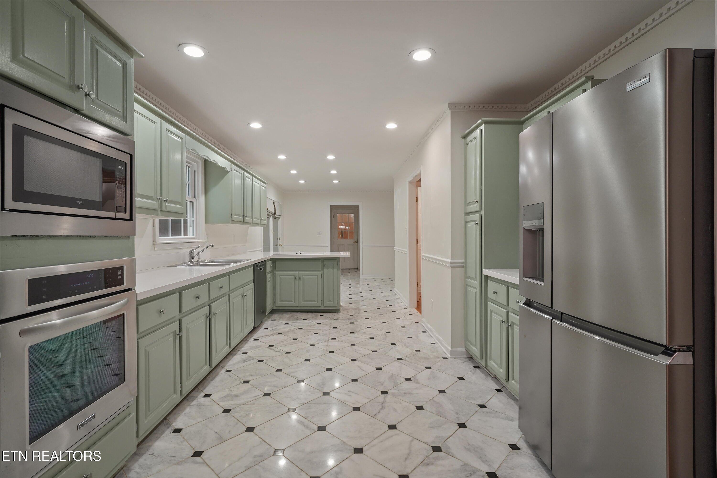 109 Crestview Lane Oak Ridge TN 37830
