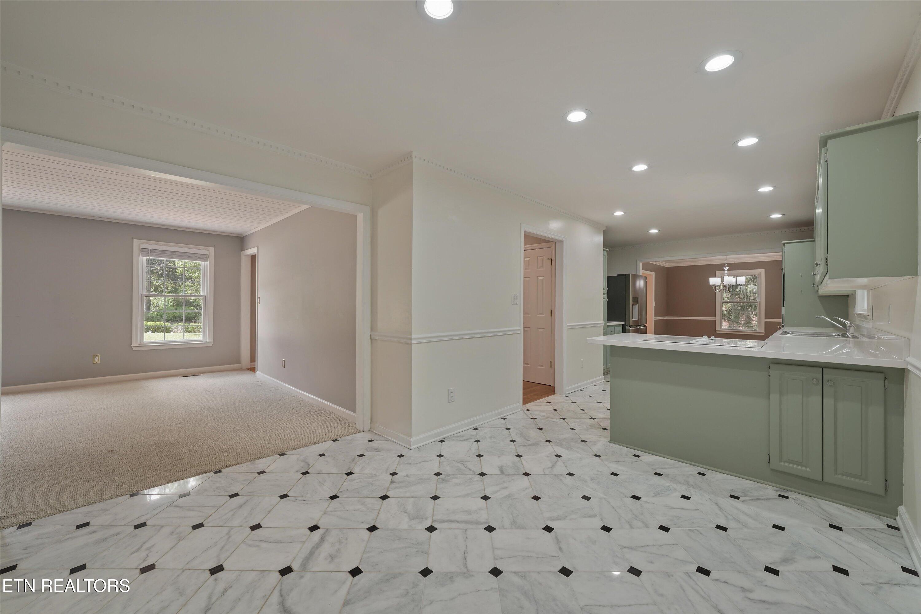 109 Crestview Lane Oak Ridge TN 37830