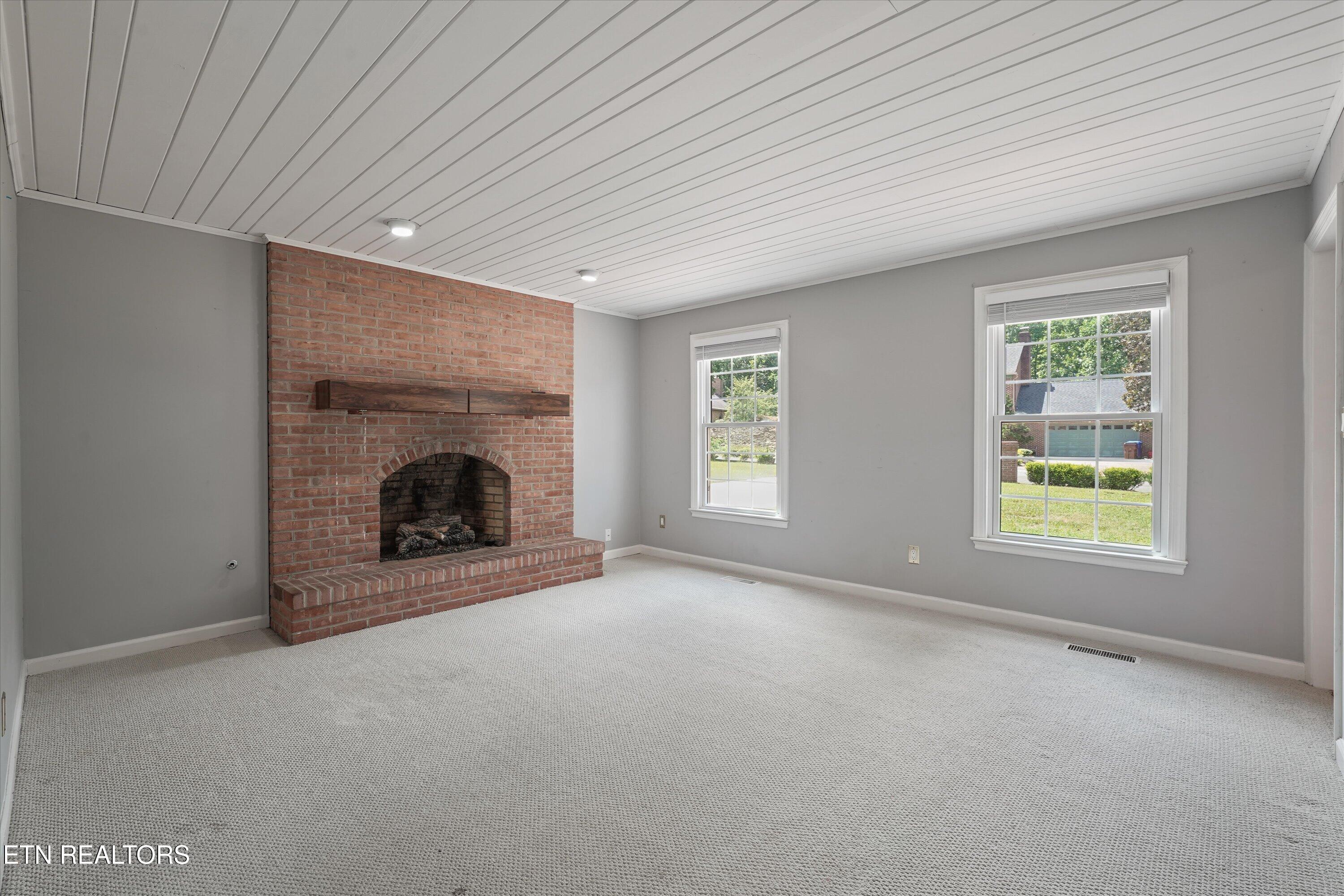 109 Crestview Lane Oak Ridge TN 37830