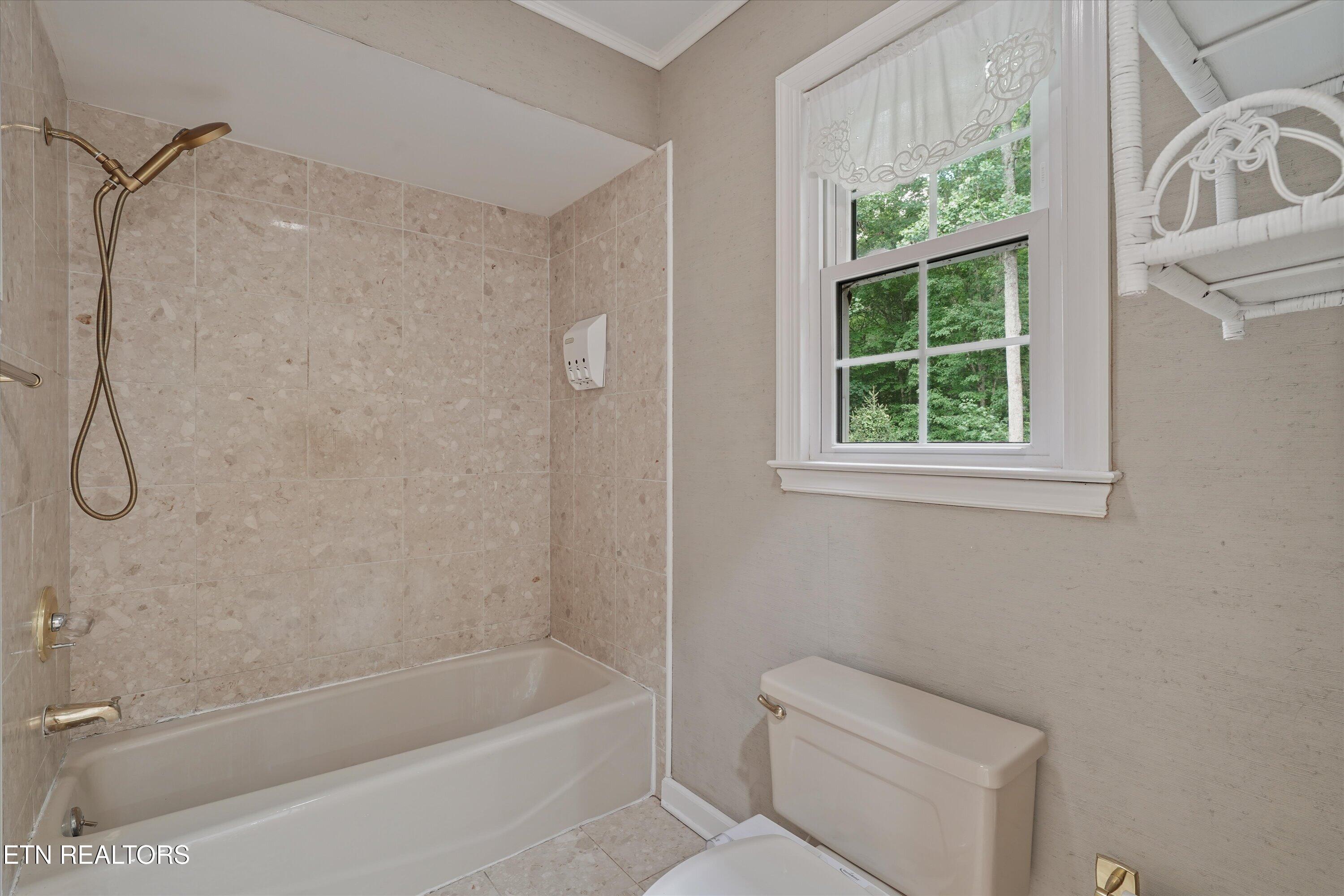 109 Crestview Lane Oak Ridge TN 37830